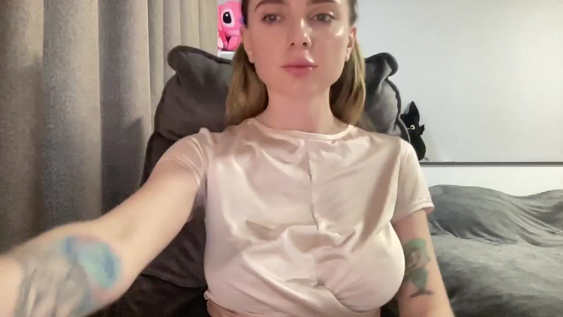 Gallery image thumbnail from Iam_Sasha's myfreecams stream on, 02/11/2026, 13:55 image 5 of 20