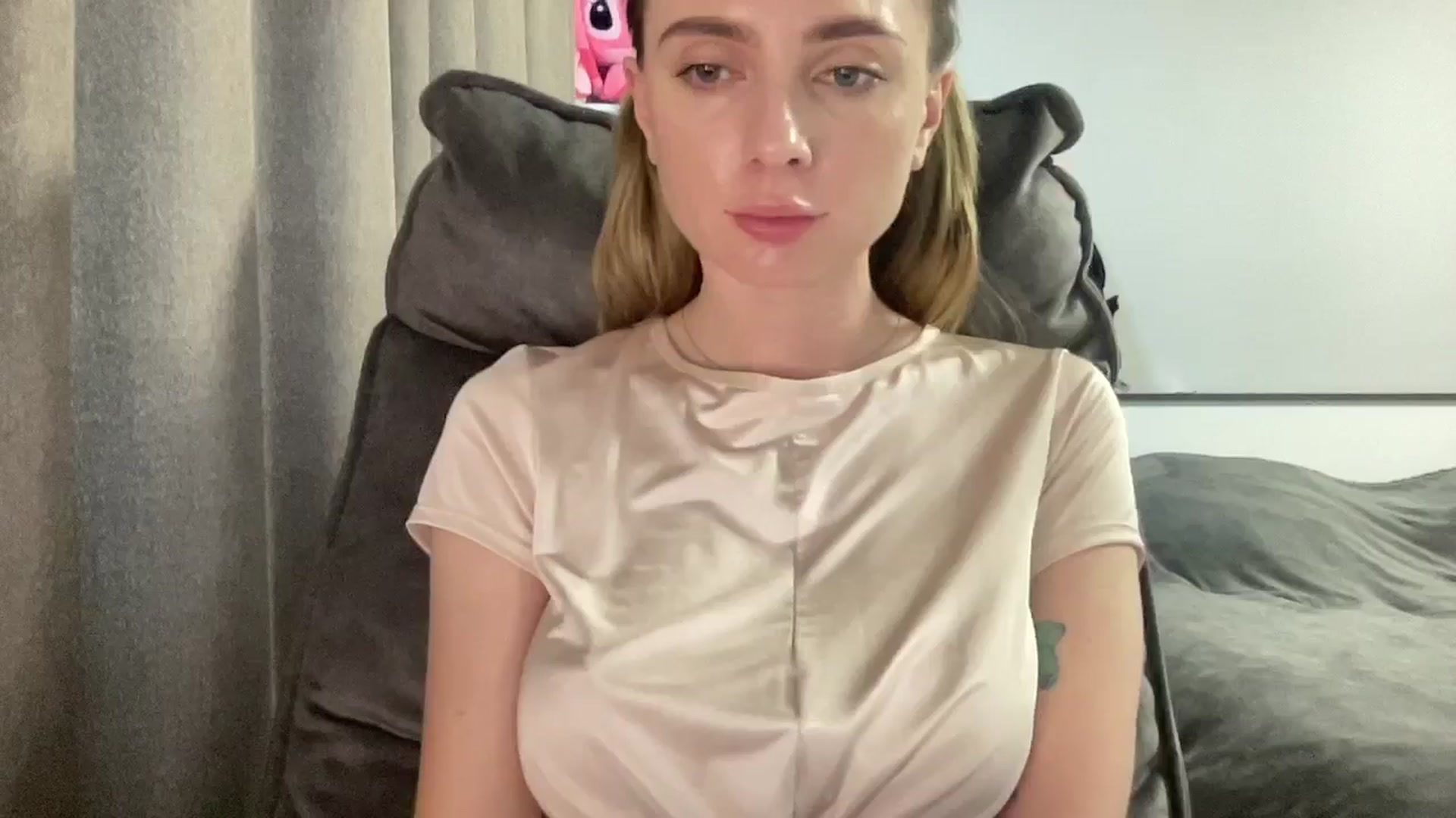 Gallery image thumbnail from Iam_Sasha's myfreecams stream on, 02/11/2026, 13:55 image 6 of 20