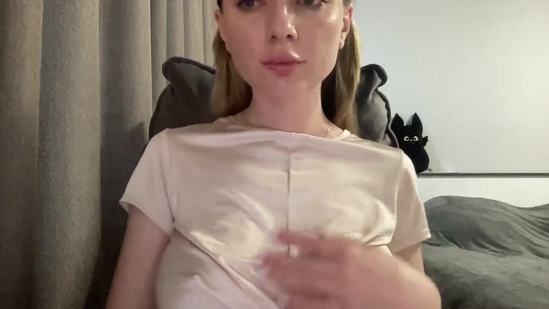 Gallery image thumbnail from Iam_Sasha's myfreecams stream on, 02/11/2026, 13:55 image 19 of 20
