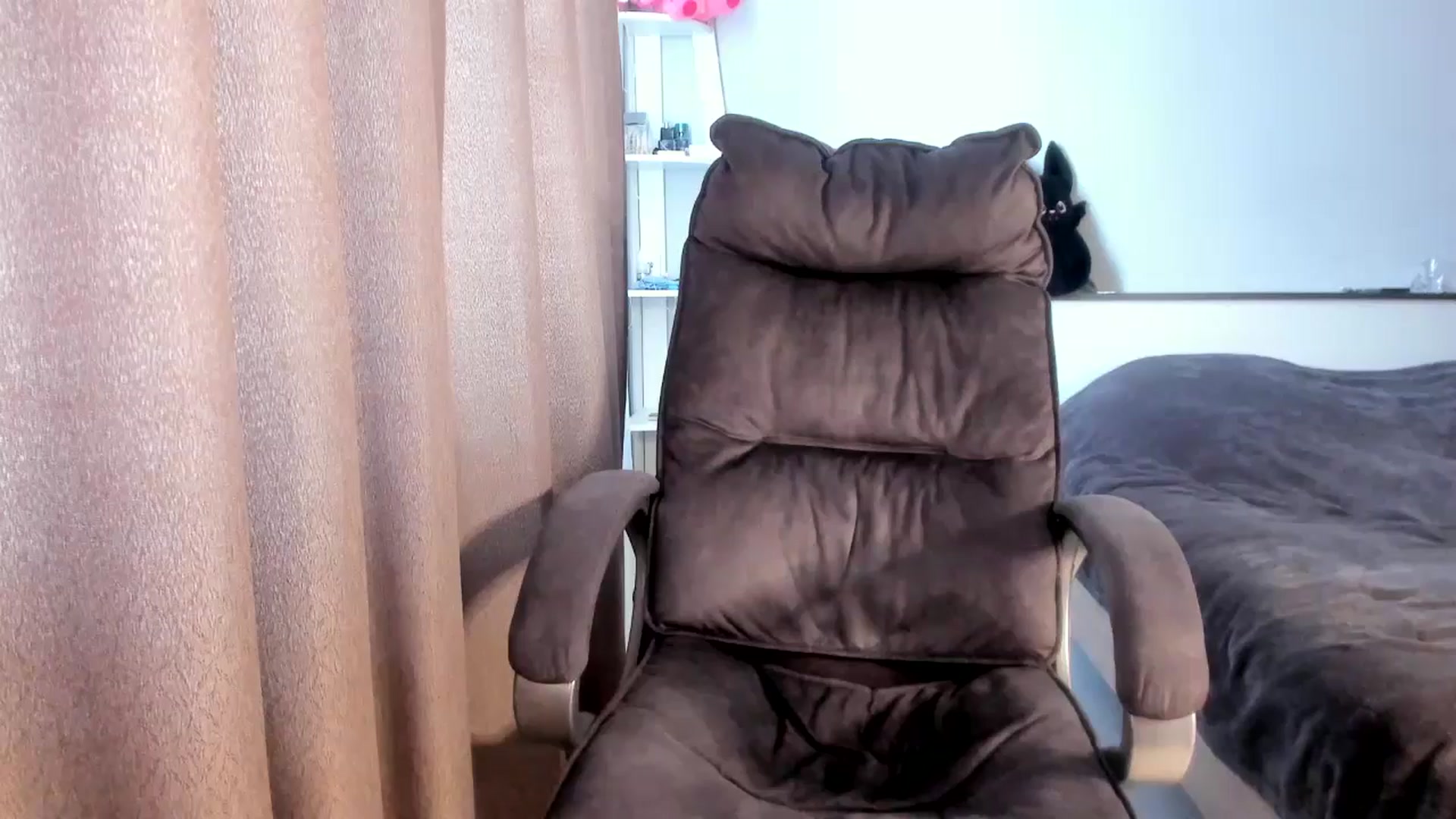 Gallery image thumbnail from Iam_Sasha's myfreecams stream on, 02/17/2026, 09:50 image 10 of 20