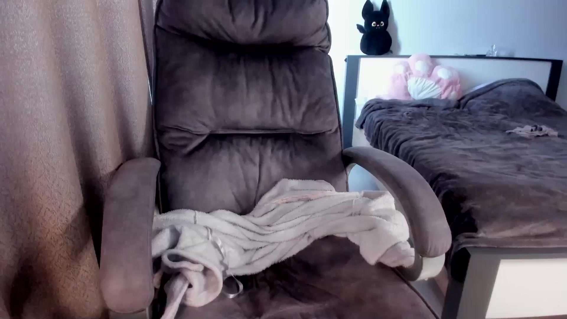 Gallery image thumbnail from Iam_Sasha's myfreecams stream on, 02/17/2026, 13:24 image 2 of 20