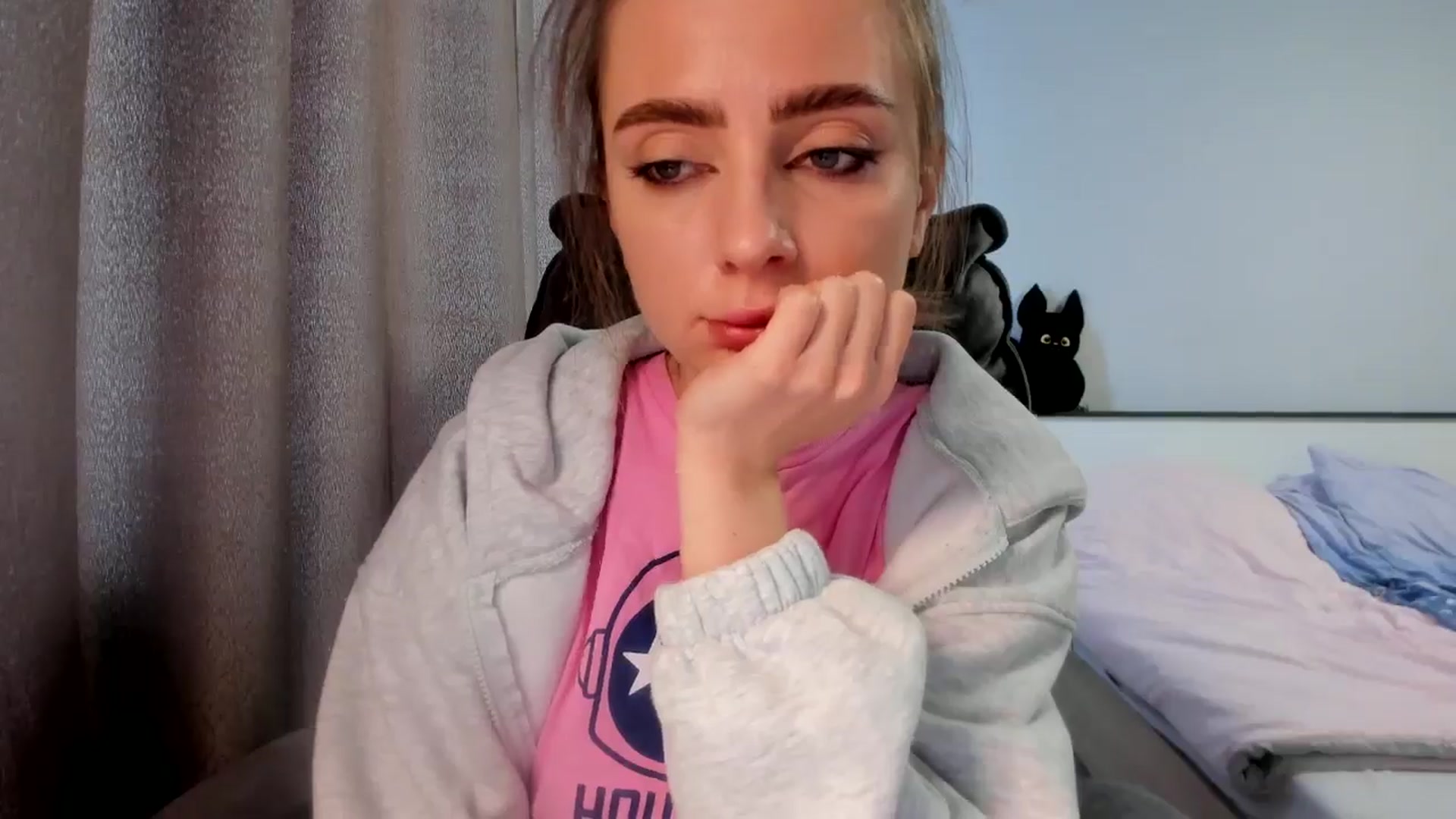 Gallery image thumbnail from Iam_Sasha's myfreecams stream on, 02/19/2026, 11:29 image 16 of 20