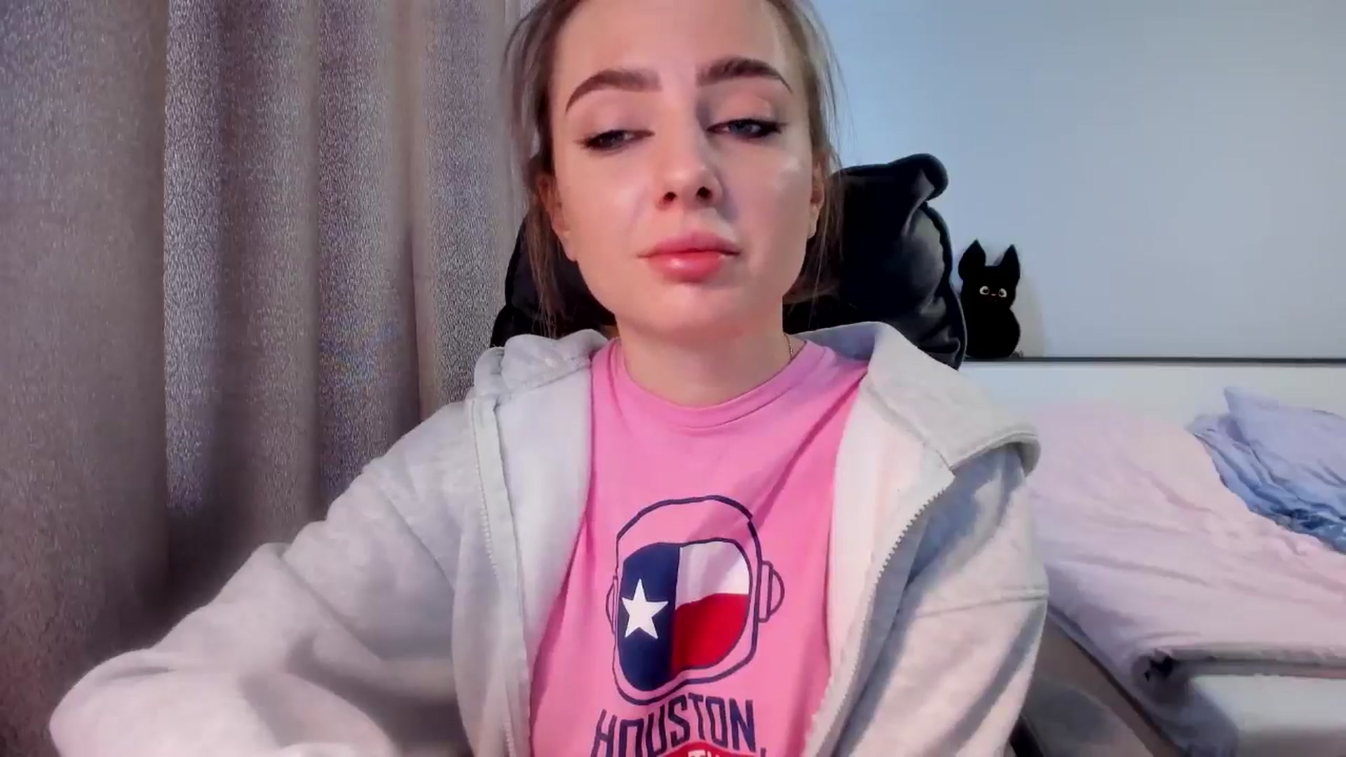 Gallery image thumbnail from Iam_Sasha's myfreecams stream on, 02/19/2026, 11:29 image 10 of 20