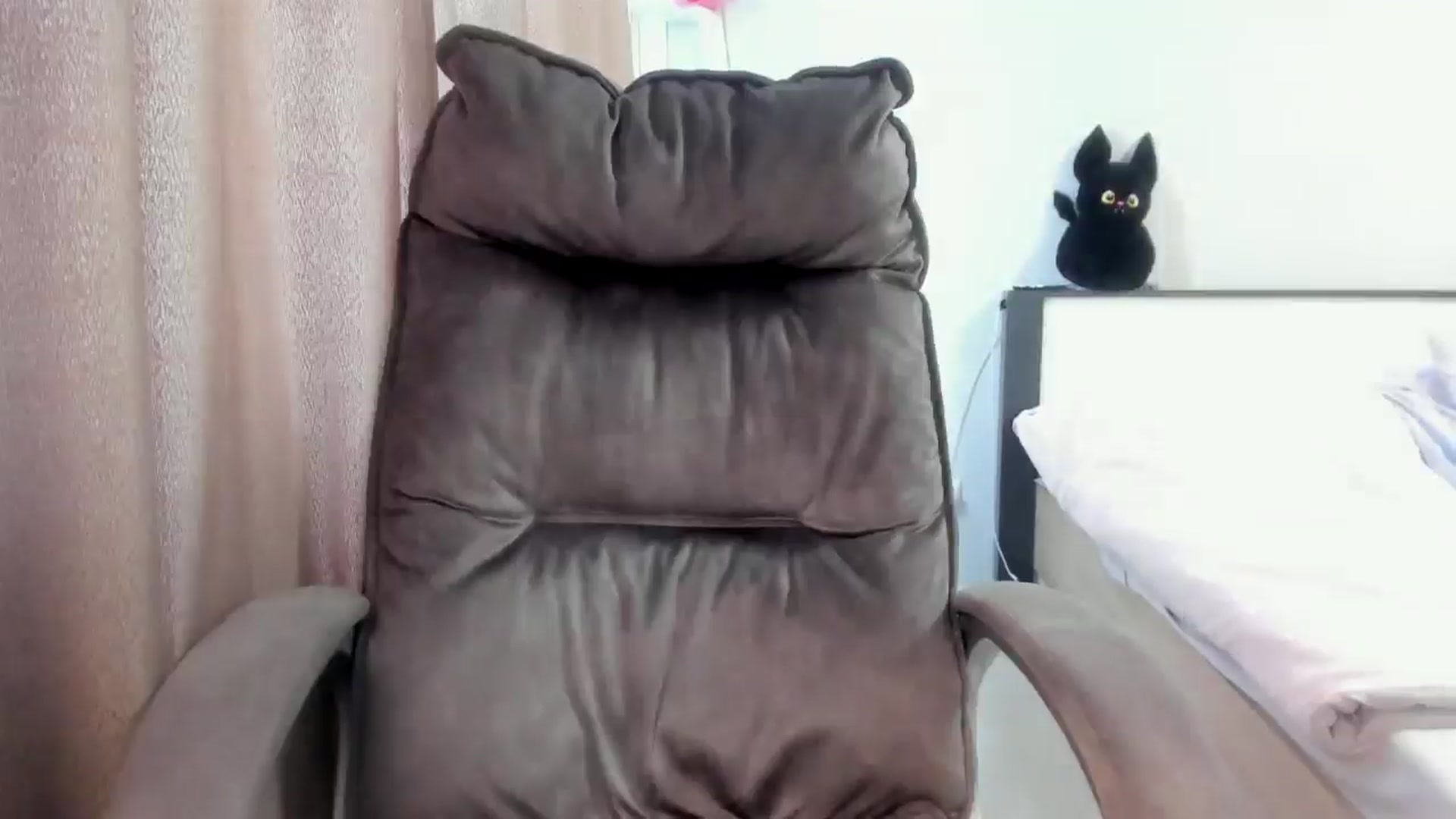 Gallery image thumbnail from Iam_Sasha's myfreecams stream on, 02/19/2026, 11:29 image 19 of 20