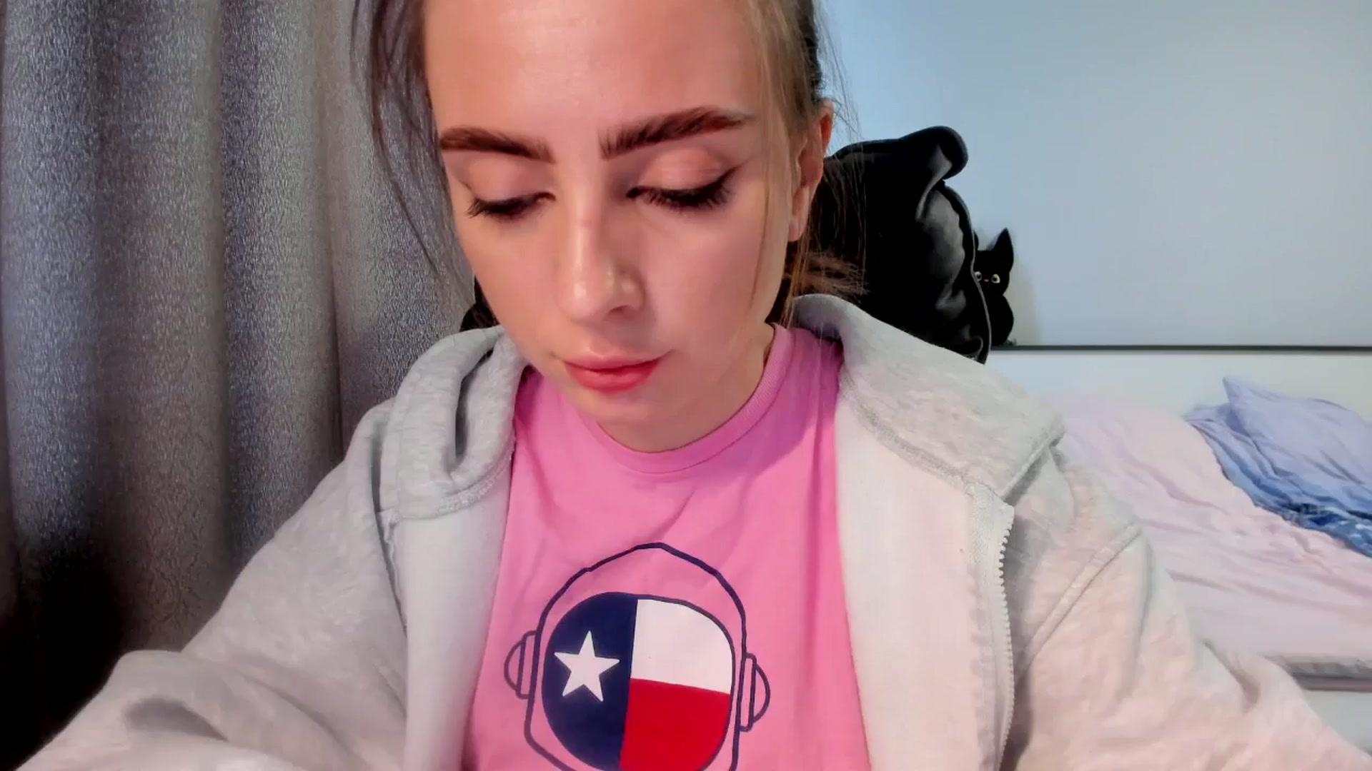 Gallery image thumbnail from Iam_Sasha's myfreecams stream on, 02/19/2026, 11:29 image 15 of 20