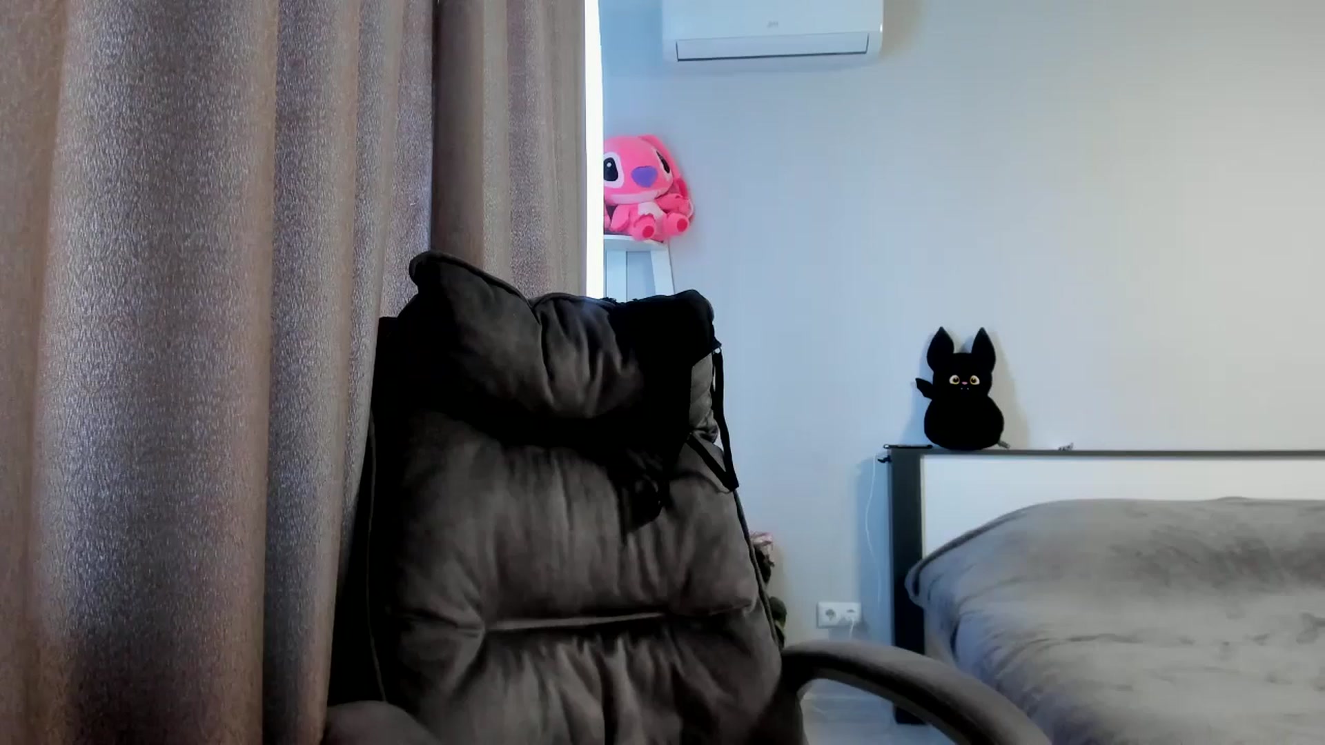 Gallery image thumbnail from Iam_Sasha's myfreecams stream on, 02/20/2026, 09:00 image 12 of 20