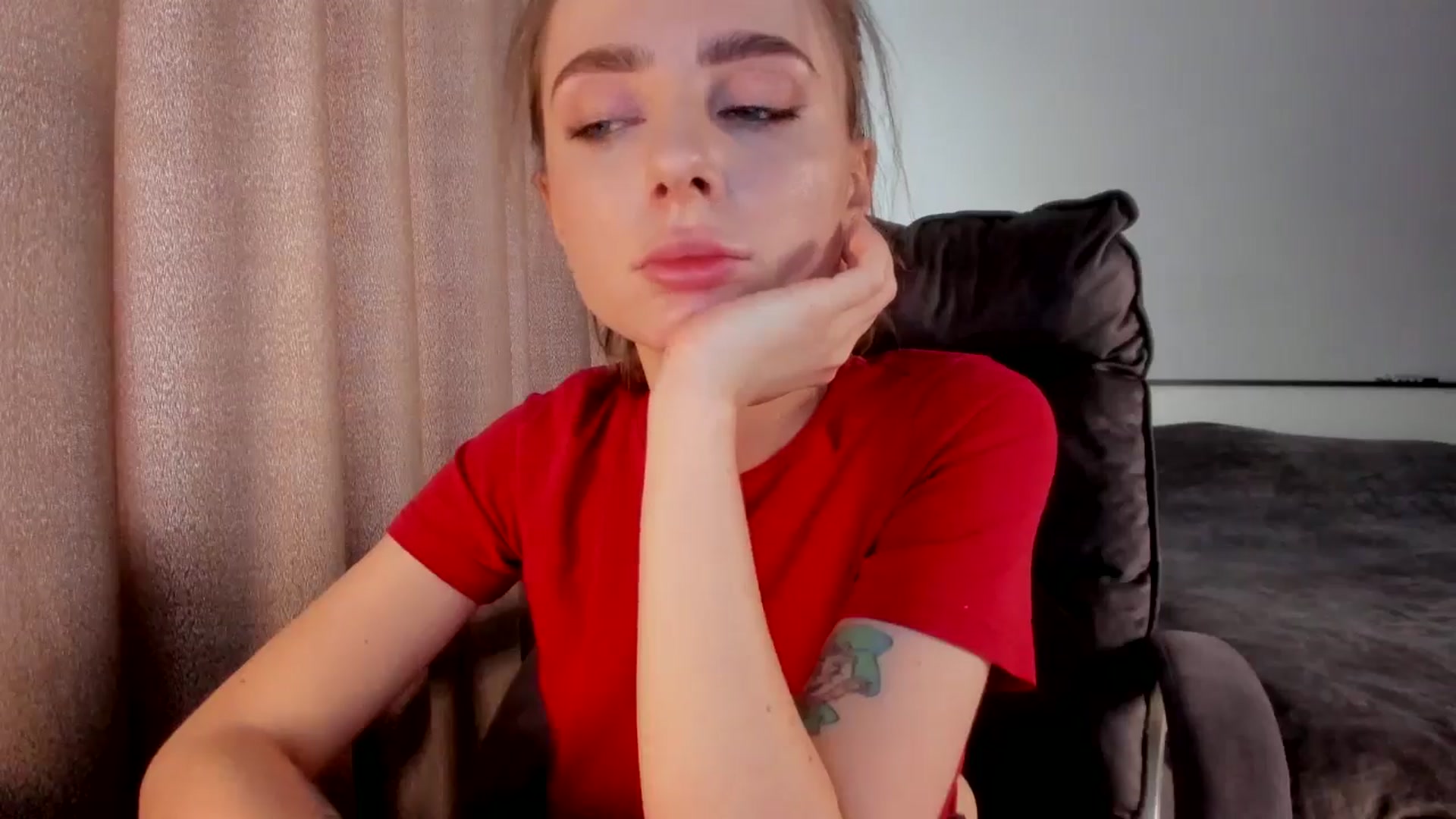 Gallery image thumbnail from Iam_Sasha's myfreecams stream on, 02/26/2026, 09:41 image 3 of 20