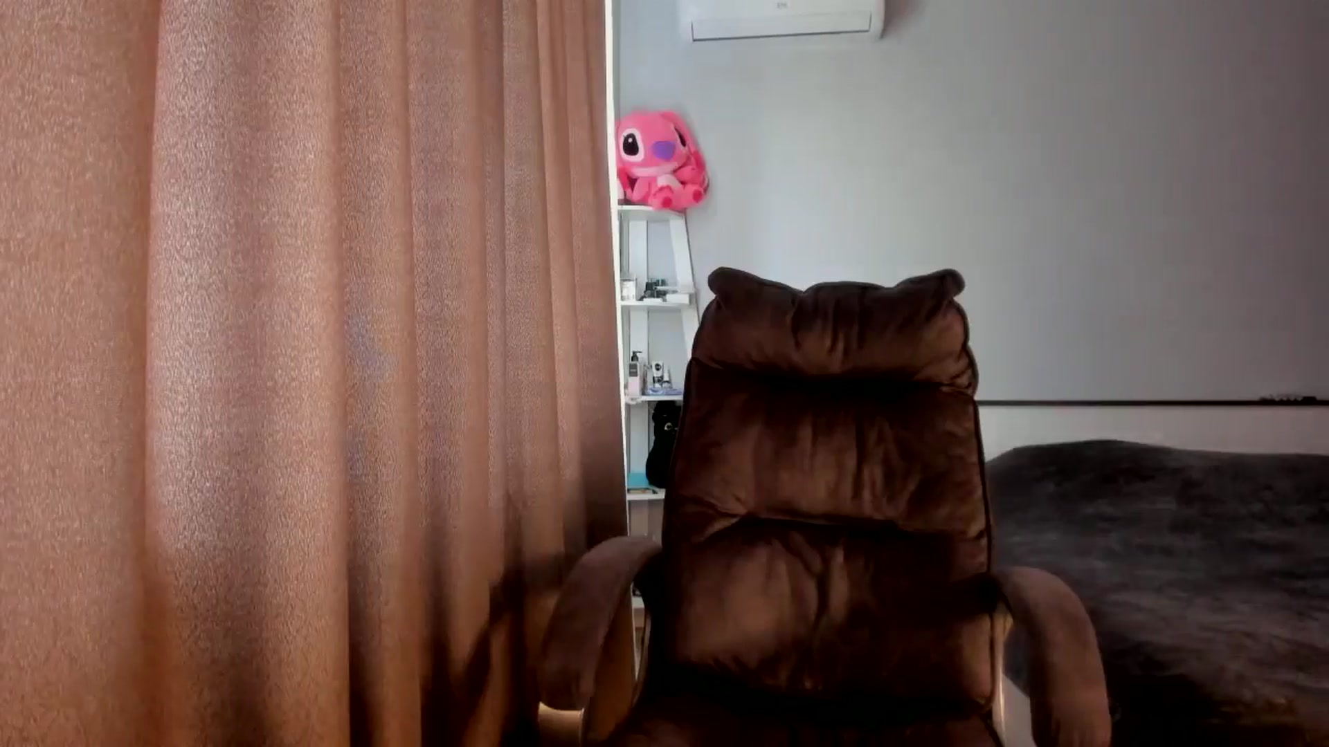 Gallery image thumbnail from Iam_Sasha's myfreecams stream on, 02/26/2026, 09:41 image 18 of 20