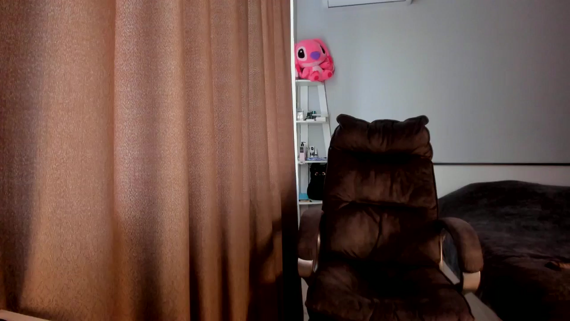 Gallery image thumbnail from Iam_Sasha's myfreecams stream on, 02/26/2026, 11:01 image 16 of 20