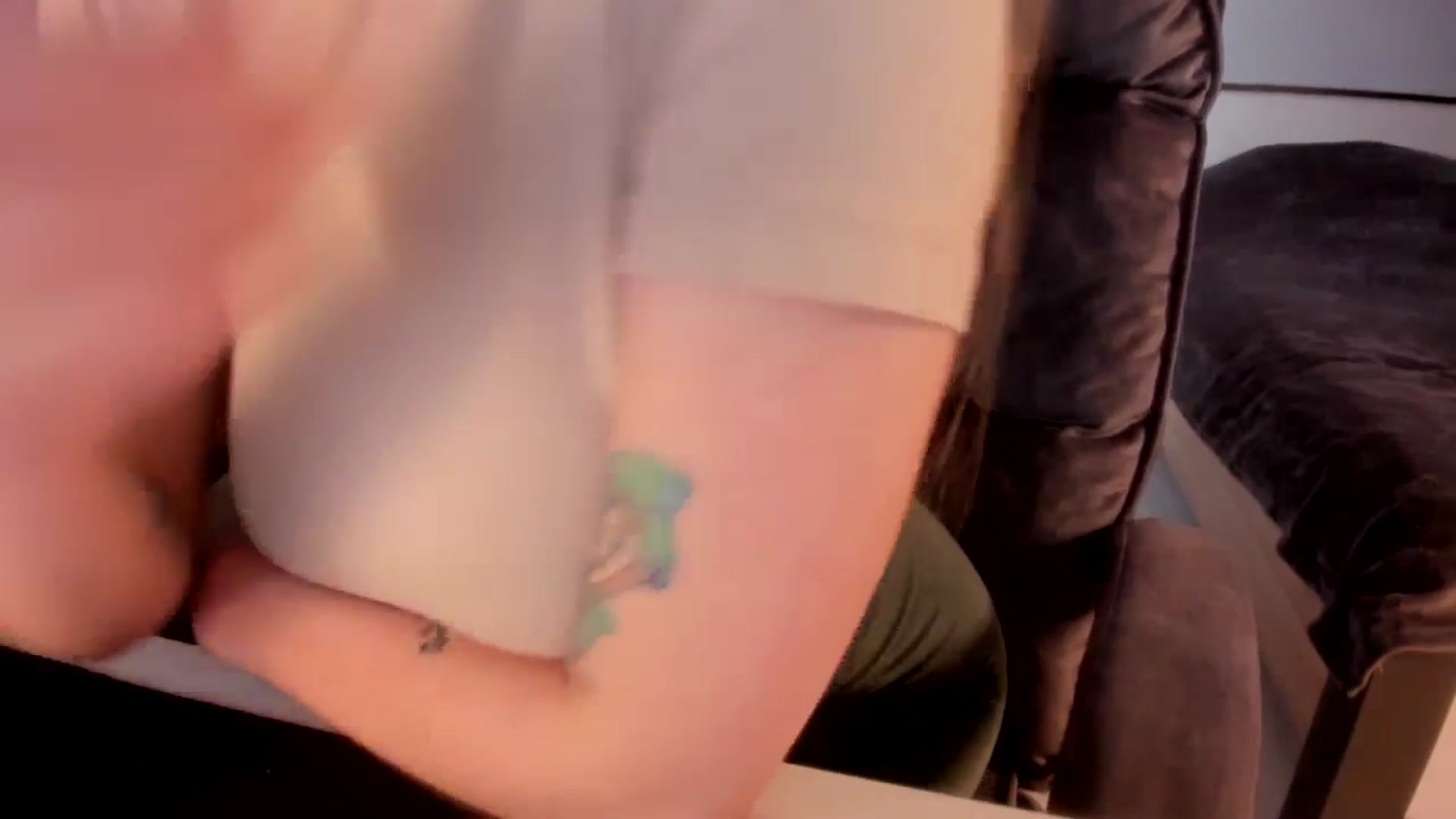 Gallery image thumbnail from Iam_Sasha's myfreecams stream on, 02/26/2026, 12:45 image 16 of 20