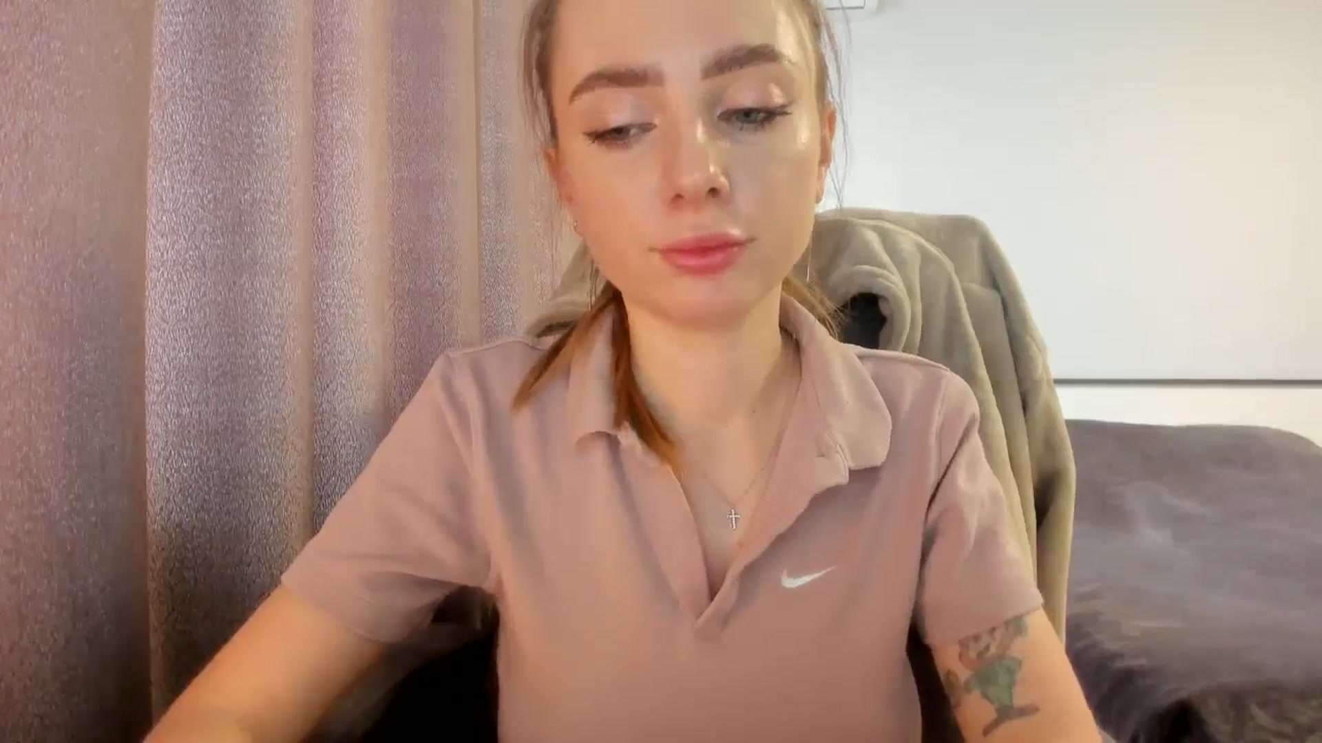 Gallery image thumbnail from Iam_Sasha's myfreecams stream on, 03/04/2026, 10:15 image 14 of 20
