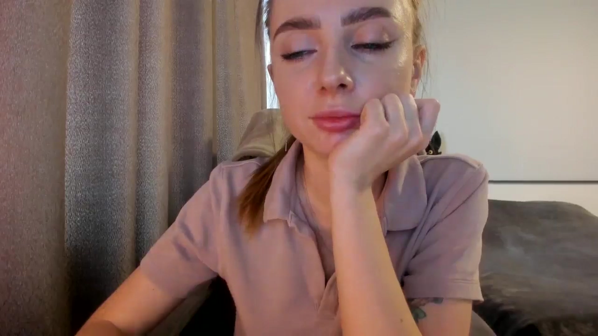 Gallery image thumbnail from Iam_Sasha's myfreecams stream on, 03/04/2026, 10:40 image 18 of 20