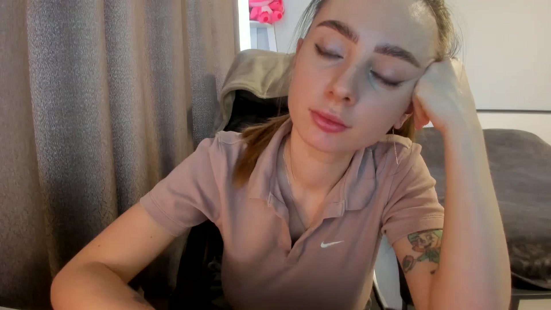 Gallery image thumbnail from Iam_Sasha's myfreecams stream on, 03/04/2026, 10:40 image 3 of 20
