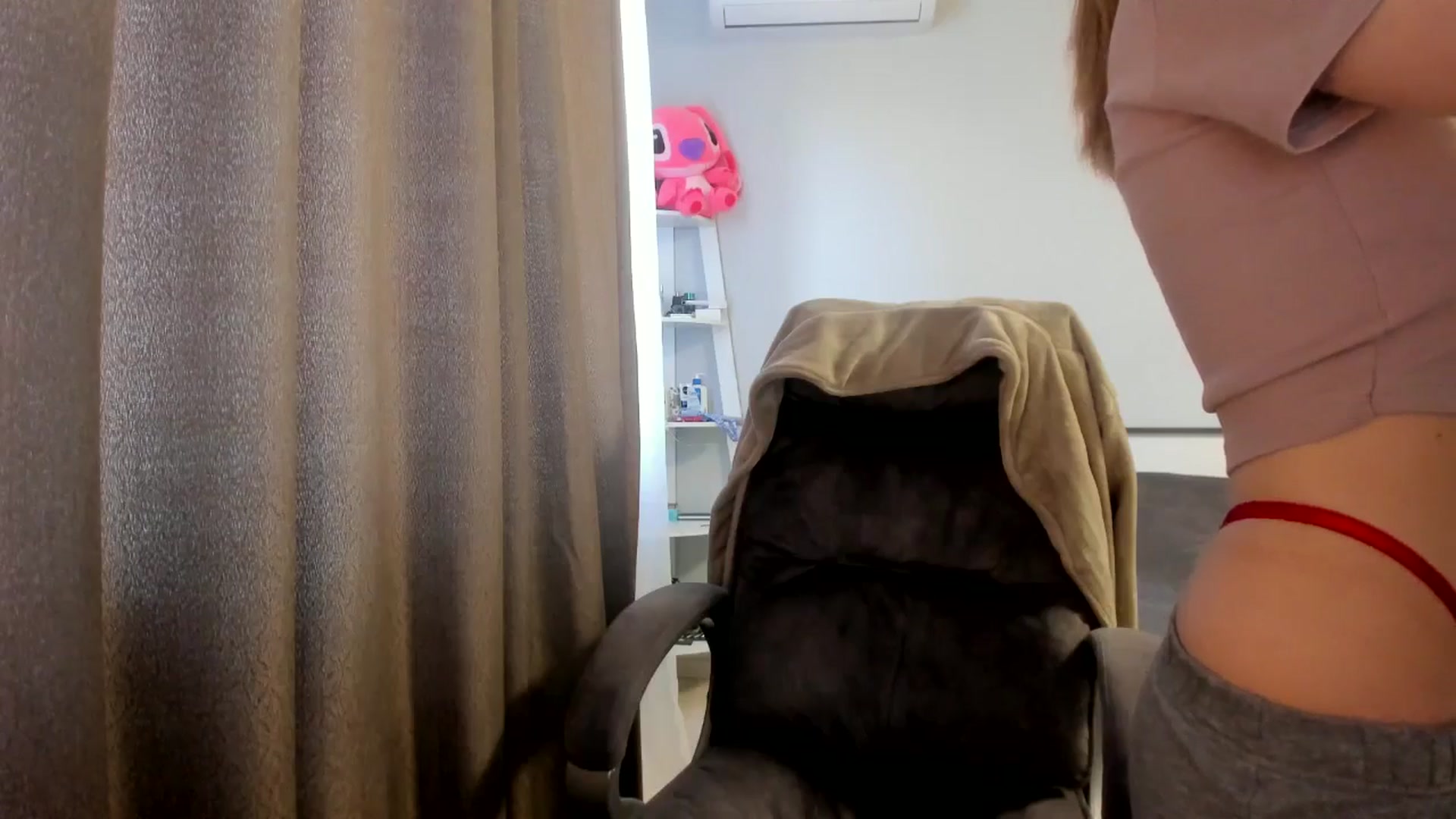 Gallery image thumbnail from Iam_Sasha's myfreecams stream on, 03/04/2026, 11:11 image 14 of 20