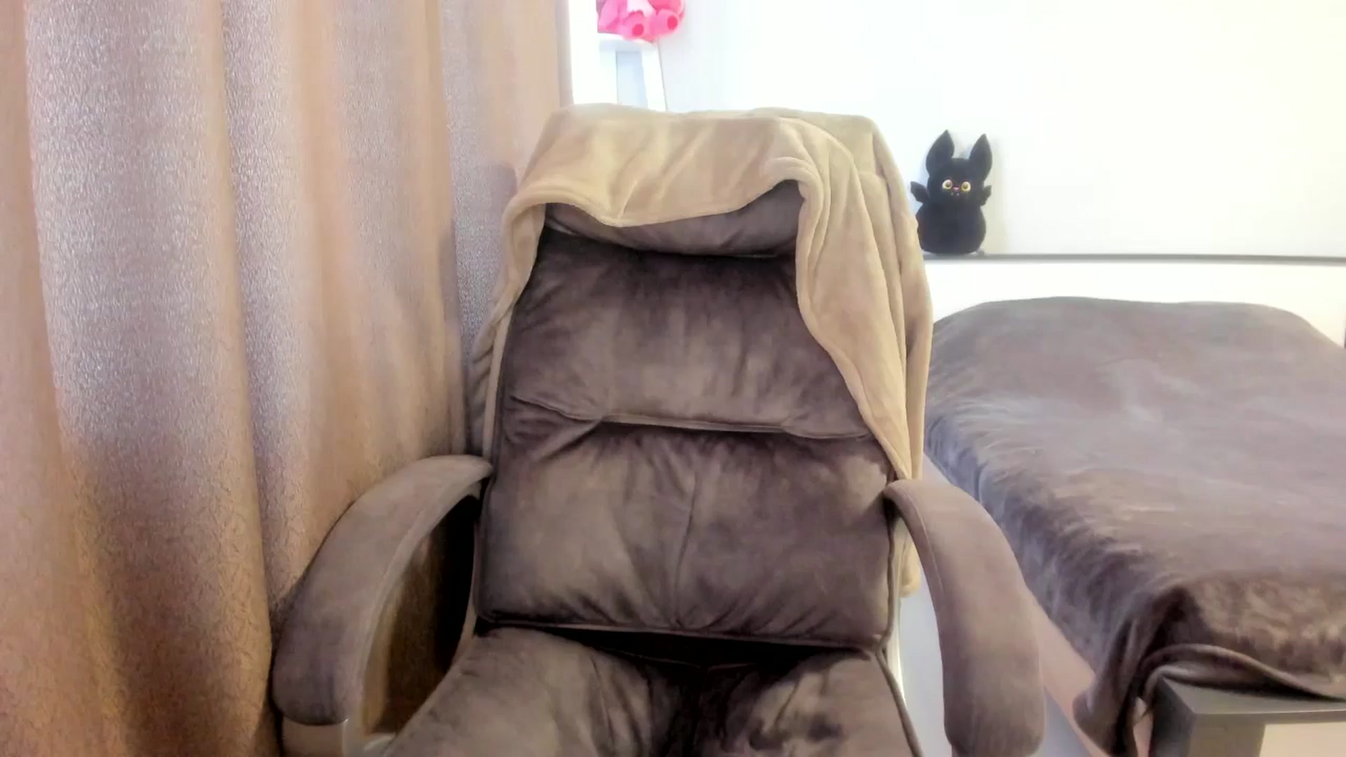 Gallery image thumbnail from Iam_Sasha's myfreecams stream on, 03/04/2026, 11:11 image 10 of 20