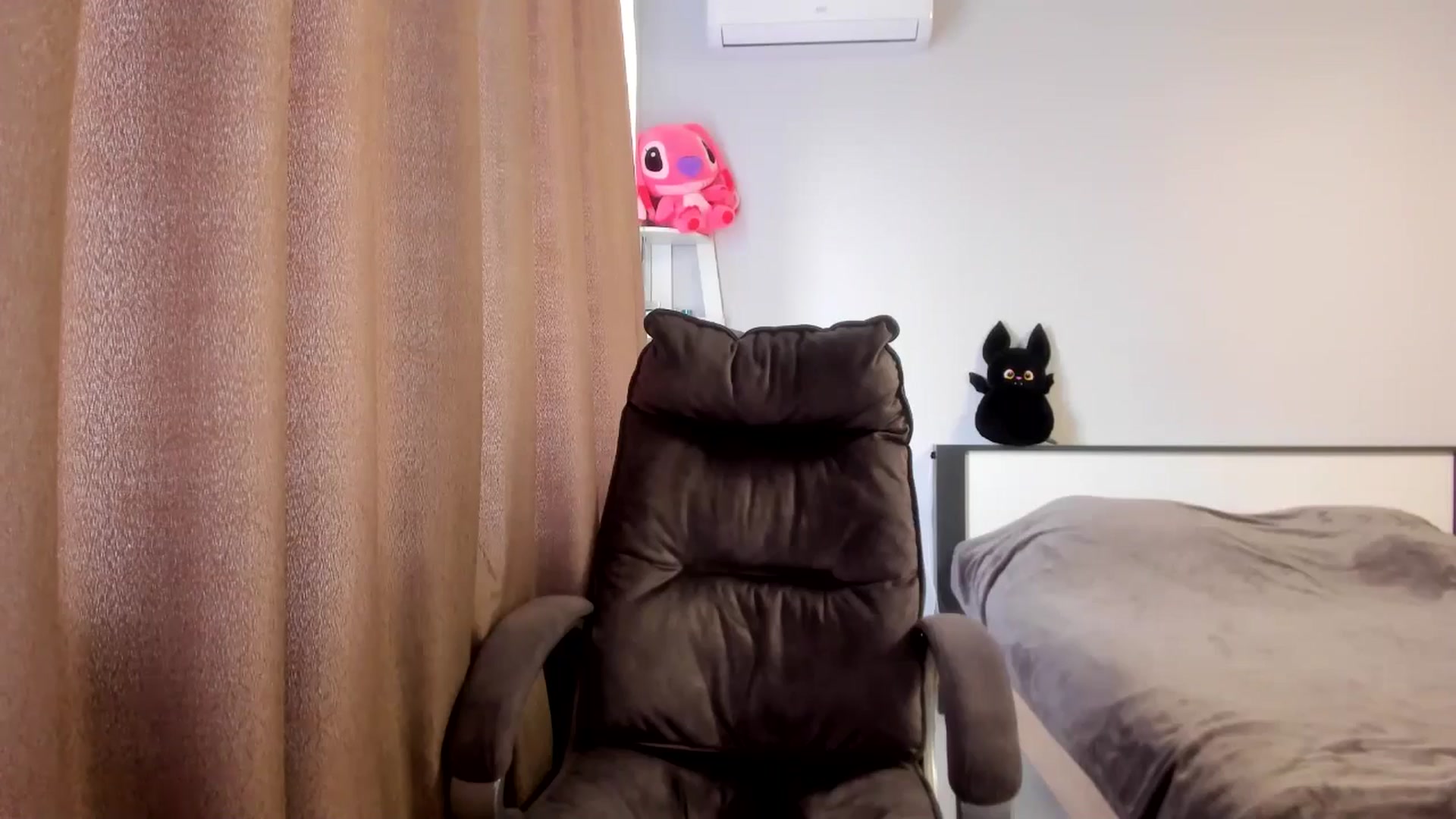 Gallery image thumbnail from Iam_Sasha's myfreecams stream on, 03/05/2026, 10:37 image 11 of 20