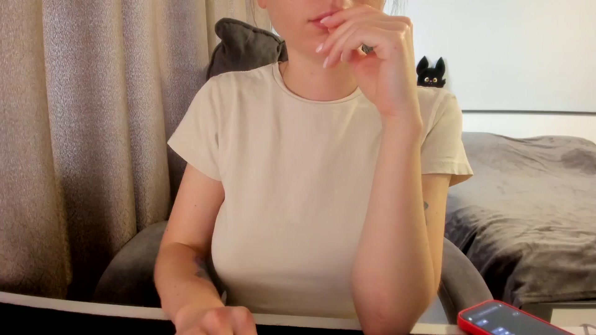 Gallery image thumbnail from Iam_Sasha's myfreecams stream on, 03/05/2026, 11:15 image 18 of 20