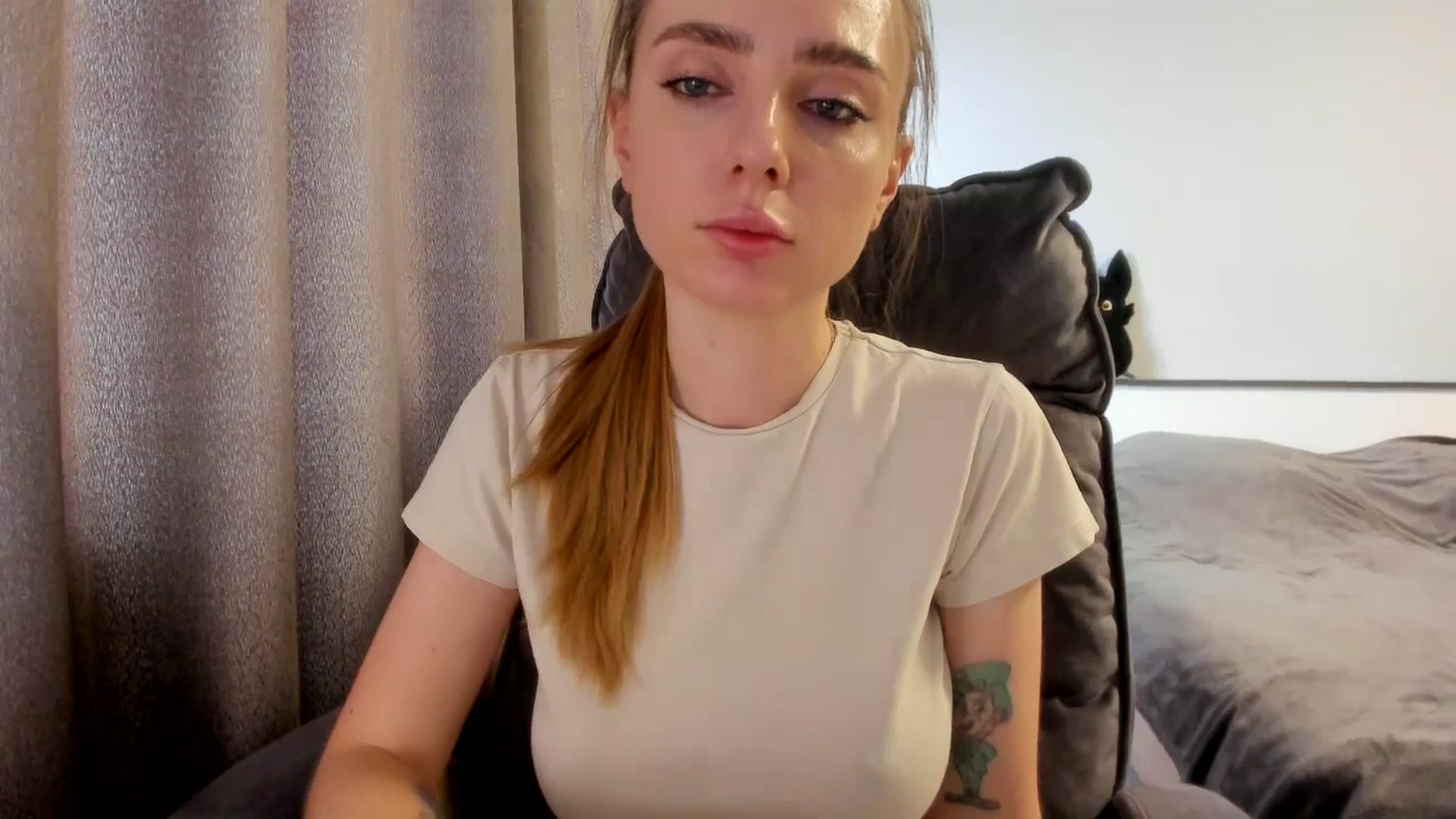 Gallery image thumbnail from Iam_Sasha's myfreecams stream on, 03/05/2026, 12:13 image 19 of 20