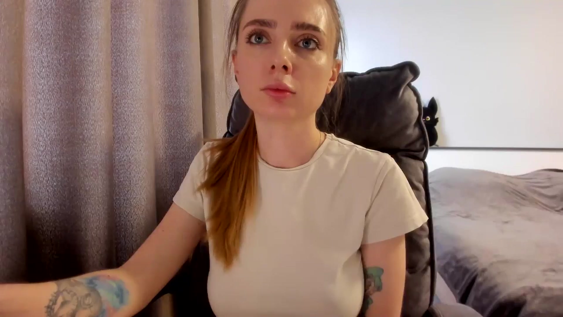 Gallery image thumbnail from Iam_Sasha's myfreecams stream on, 03/05/2026, 12:13 image 18 of 20