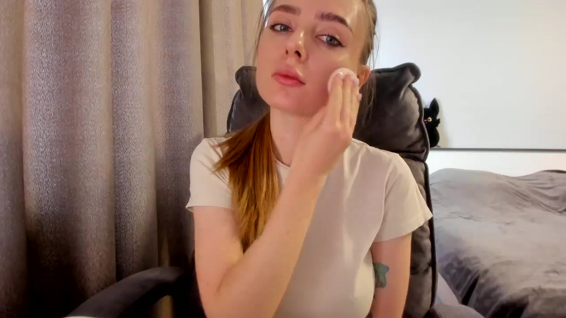 Gallery image thumbnail from Iam_Sasha's myfreecams stream on, 03/05/2026, 12:13 image 16 of 20