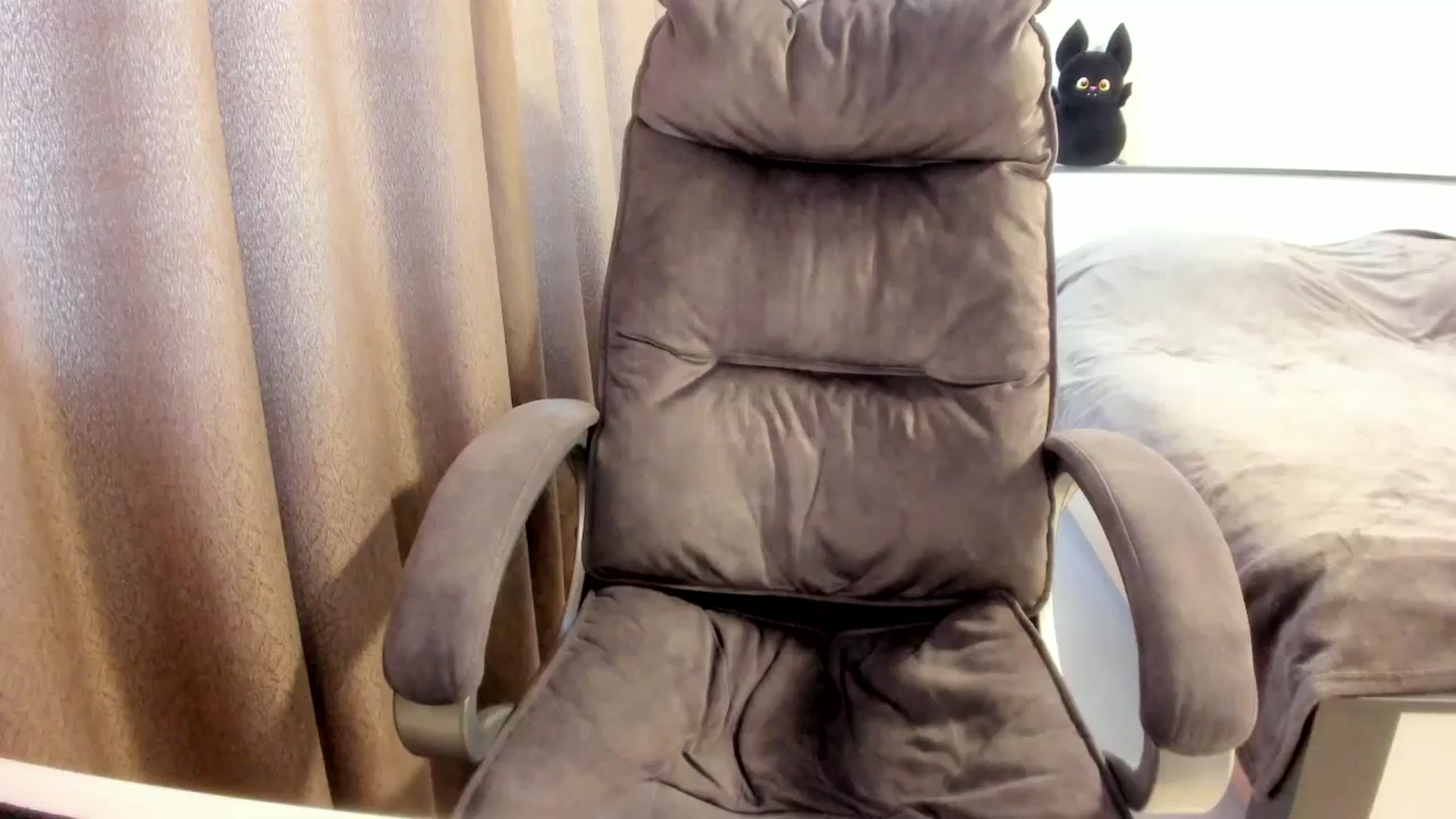 Gallery image thumbnail from Iam_Sasha's myfreecams stream on, 03/05/2026, 12:13 image 3 of 20