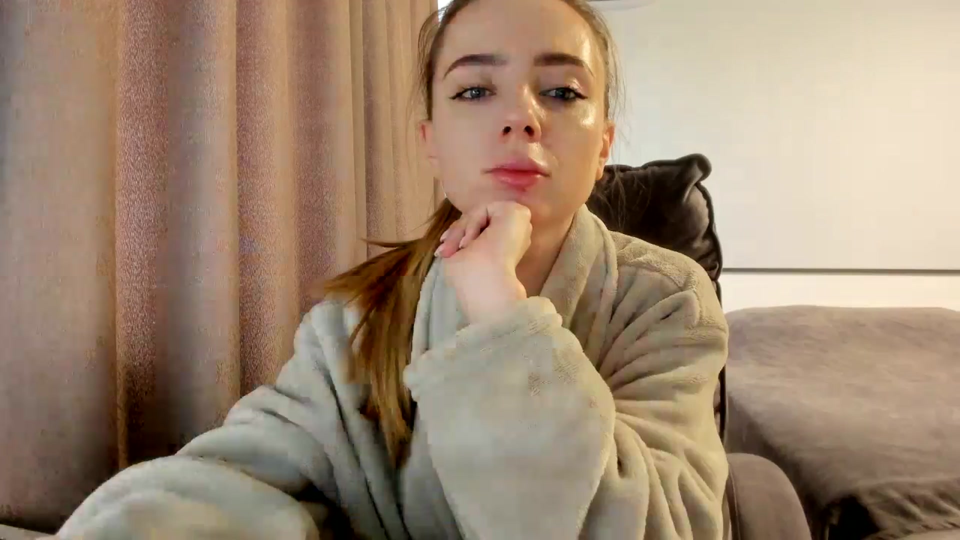 Gallery image thumbnail from Iam_Sasha's myfreecams stream on, 03/06/2026, 09:44 image 2 of 20