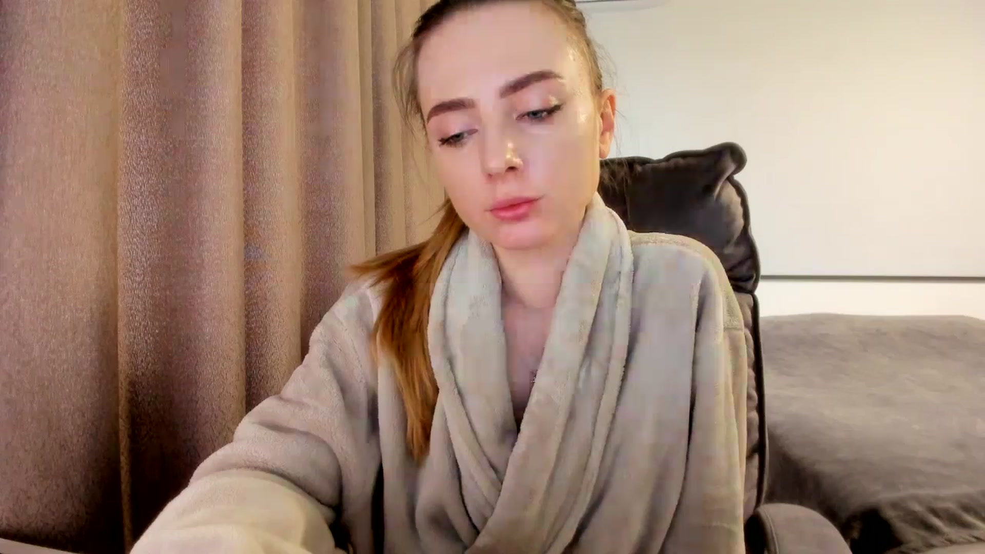 Gallery image thumbnail from Iam_Sasha's myfreecams stream on, 03/06/2026, 09:44 image 6 of 20