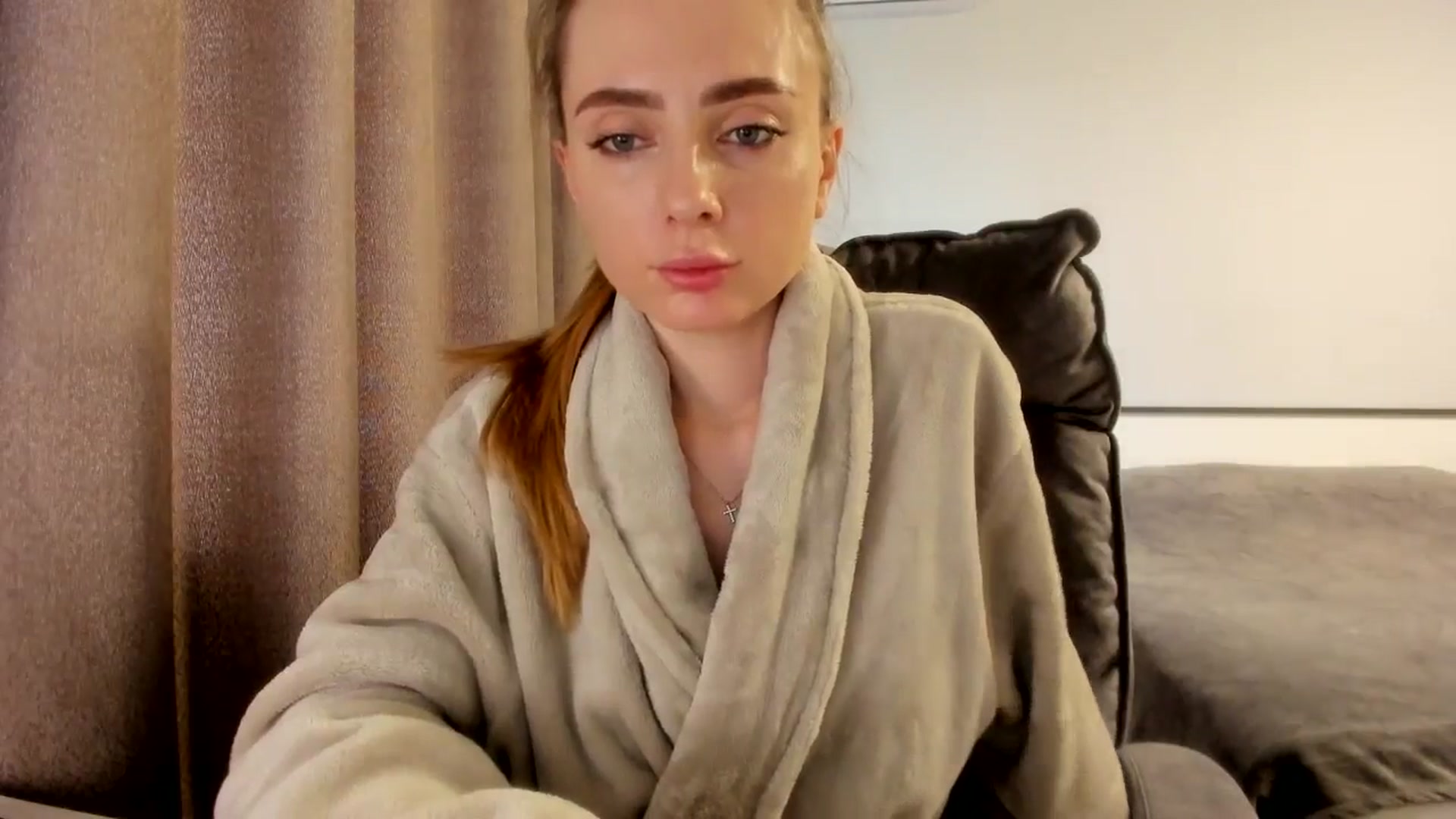 Gallery image thumbnail from Iam_Sasha's myfreecams stream on, 03/06/2026, 09:44 image 8 of 20