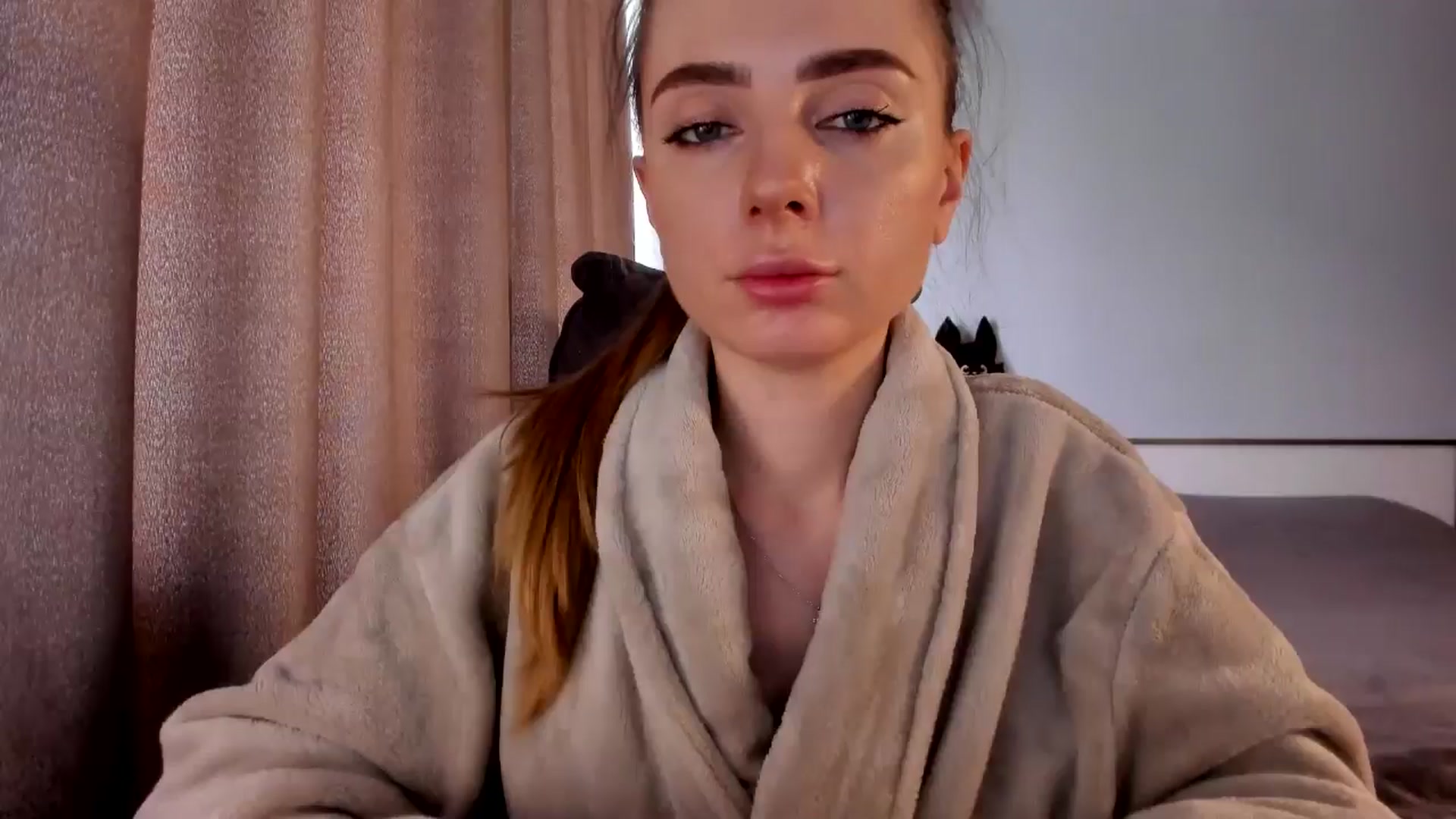 Gallery image thumbnail from Iam_Sasha's myfreecams stream on, 03/06/2026, 10:15 image 17 of 20