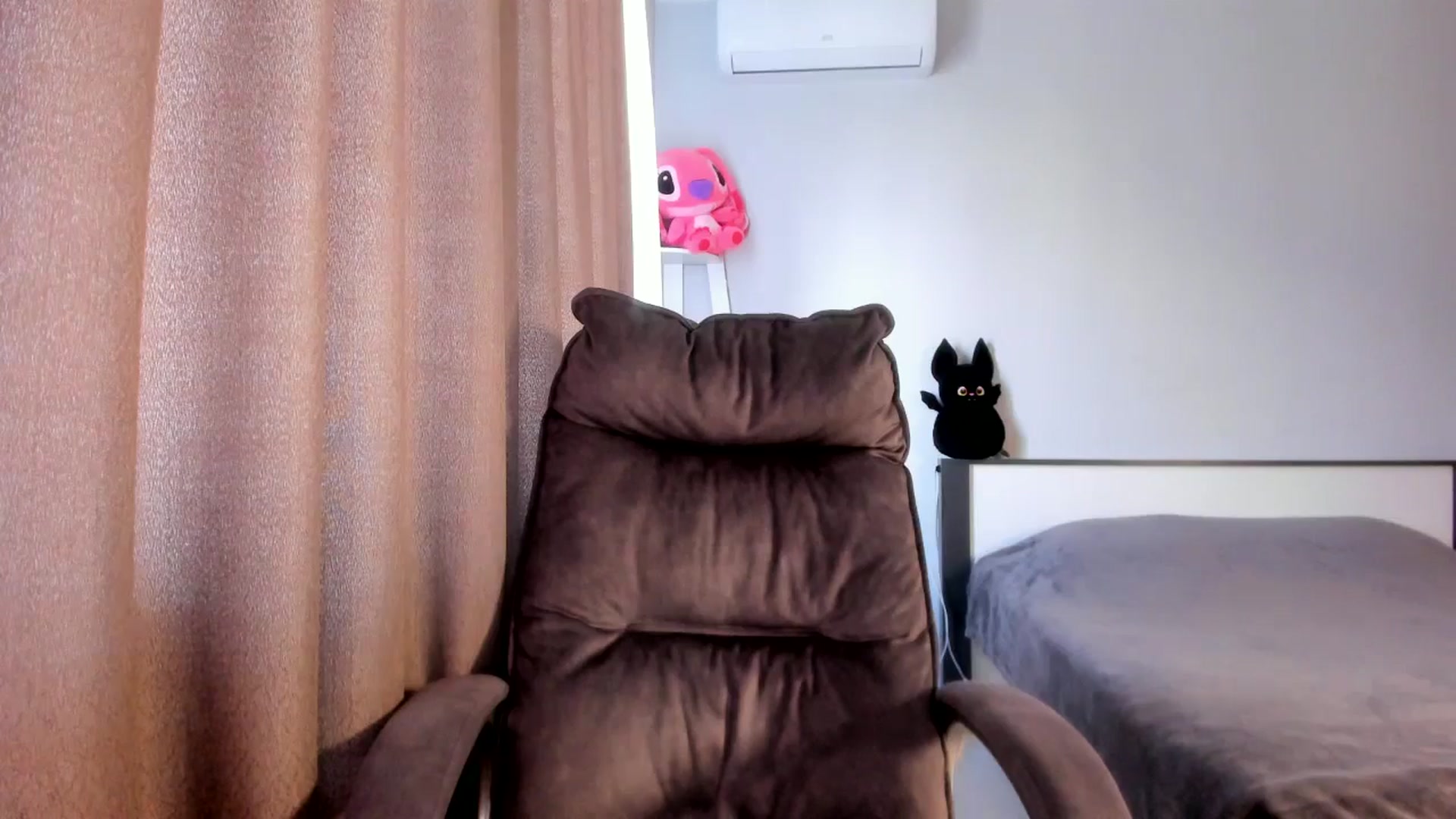 Gallery image thumbnail from Iam_Sasha's myfreecams stream on, 03/06/2026, 10:15 image 11 of 20