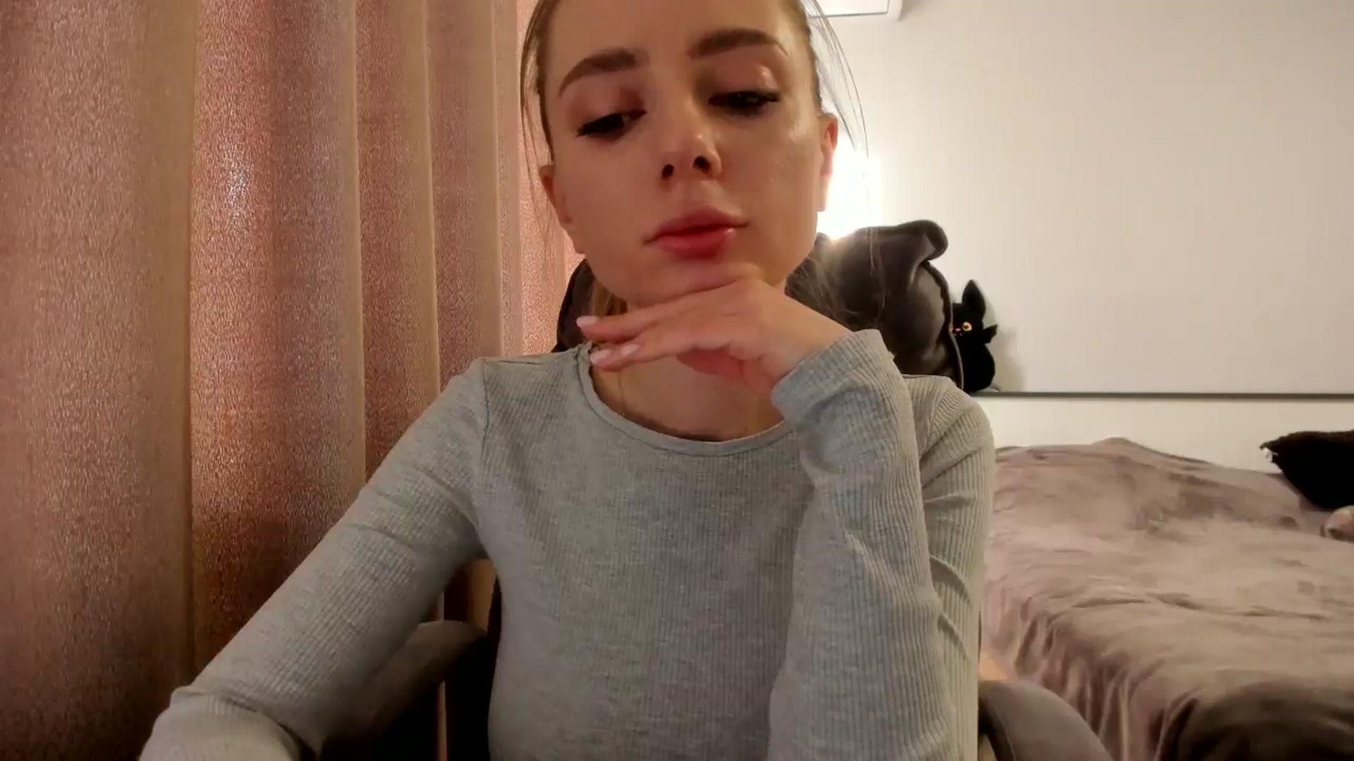 Gallery image thumbnail from Iam_Sasha's myfreecams stream on, 03/10/2026, 15:38 image 8 of 20