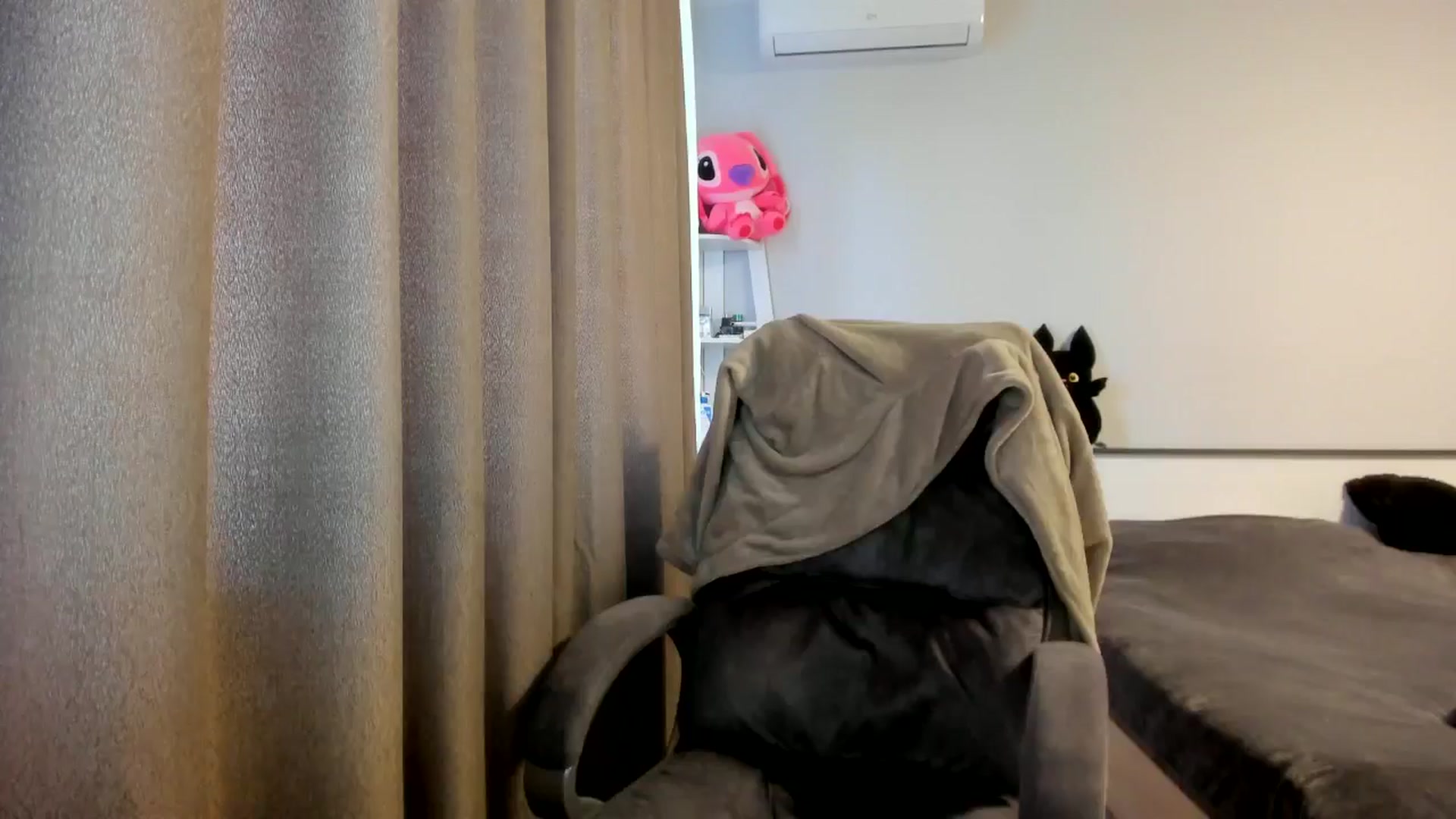 Gallery image thumbnail from Iam_Sasha's myfreecams stream on, 03/11/2026, 10:04 image 20 of 20