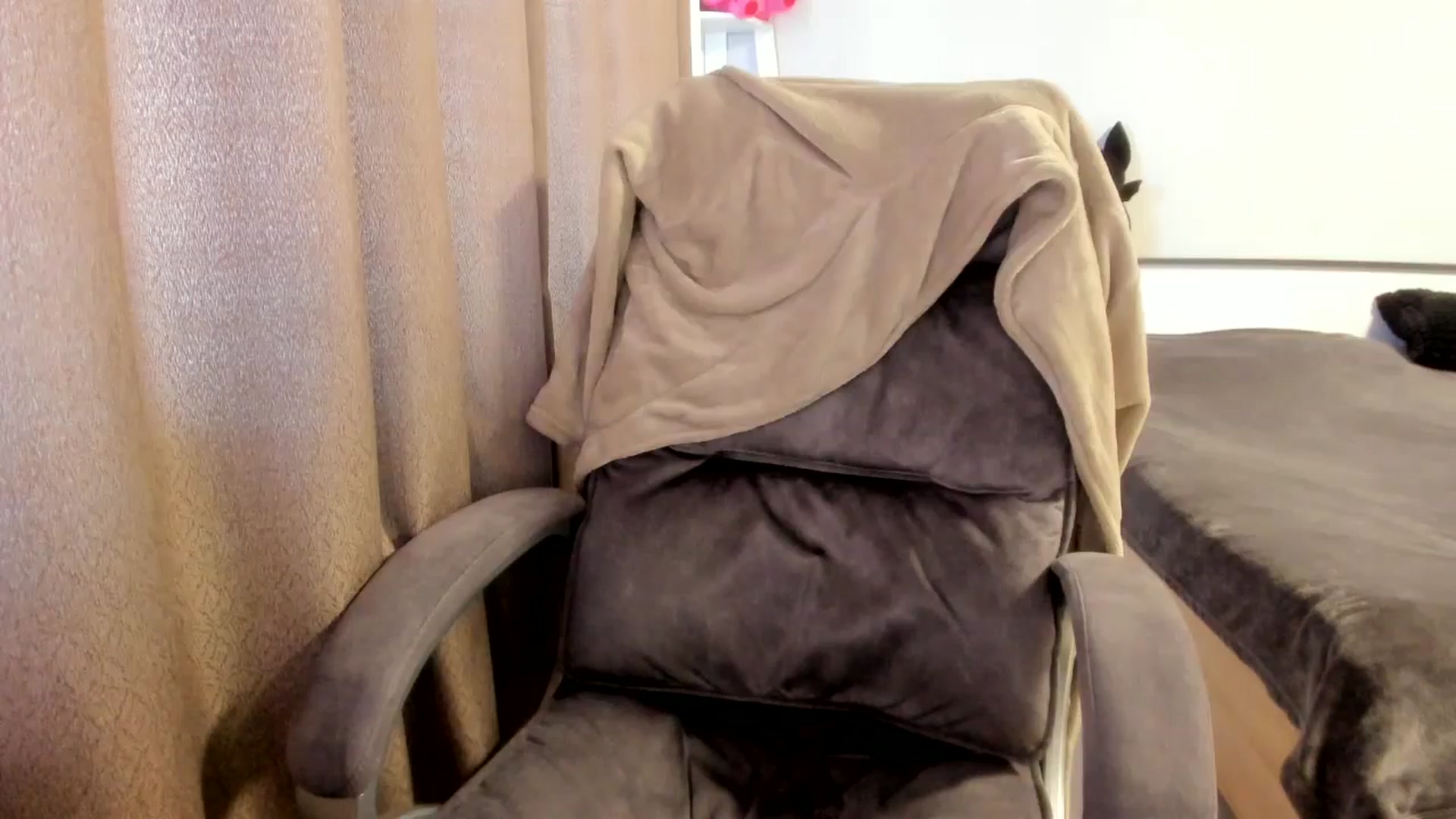 Gallery image thumbnail from Iam_Sasha's myfreecams stream on, 03/11/2026, 10:04 image 13 of 20