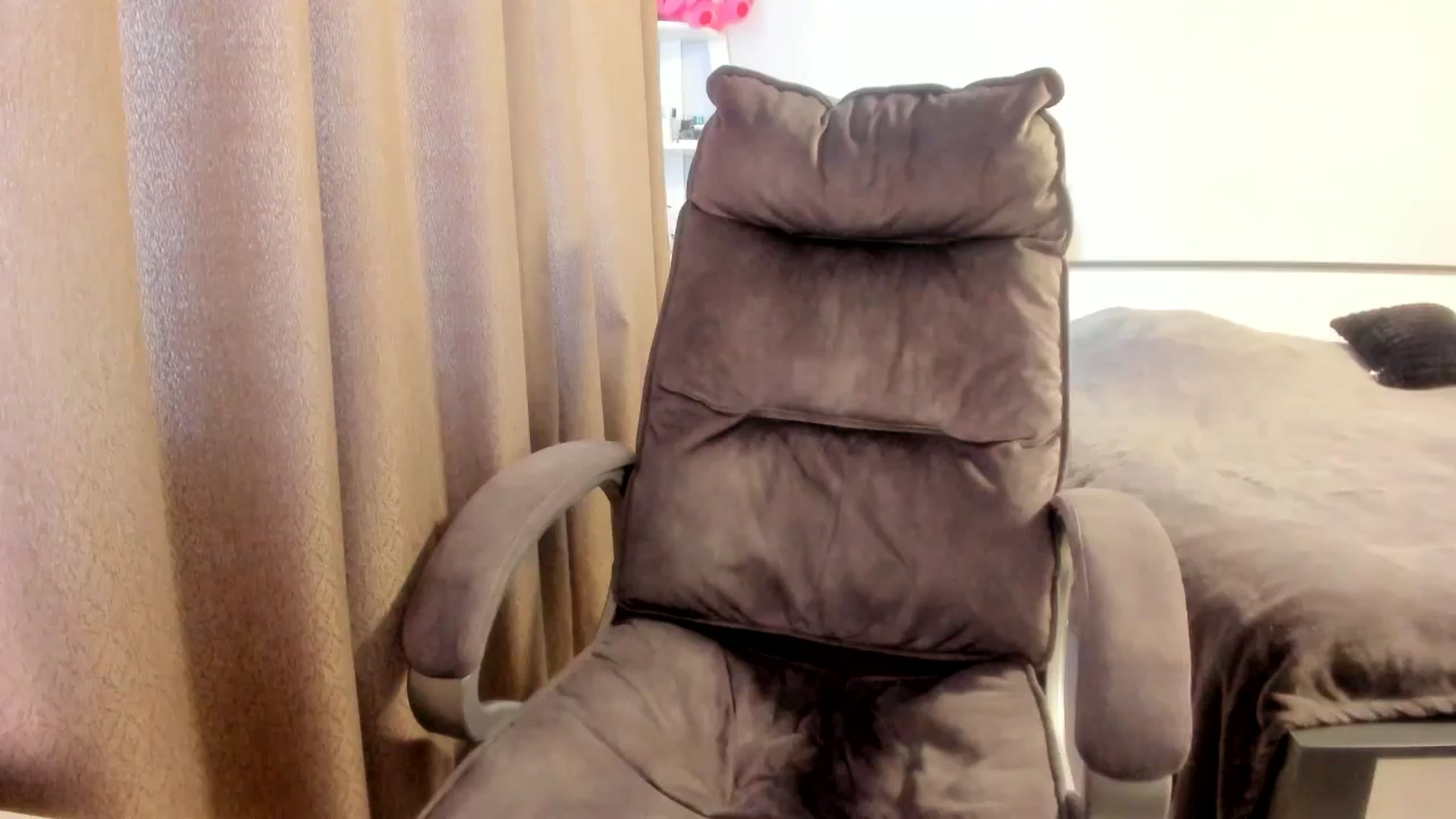 Gallery image thumbnail from Iam_Sasha's myfreecams stream on, 03/13/2026, 10:12 image 18 of 20