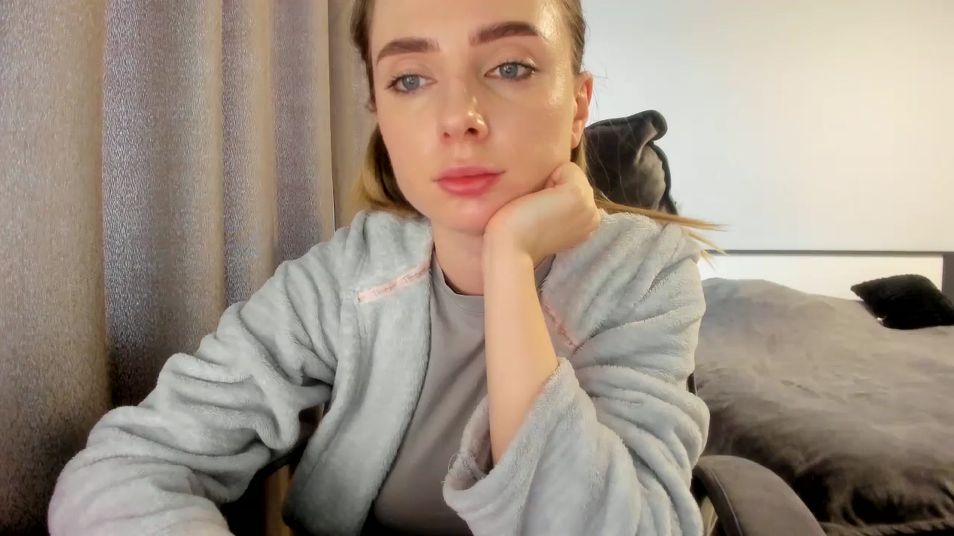 Gallery image thumbnail from Iam_Sasha's myfreecams stream on, 03/13/2026, 11:32 image 20 of 20