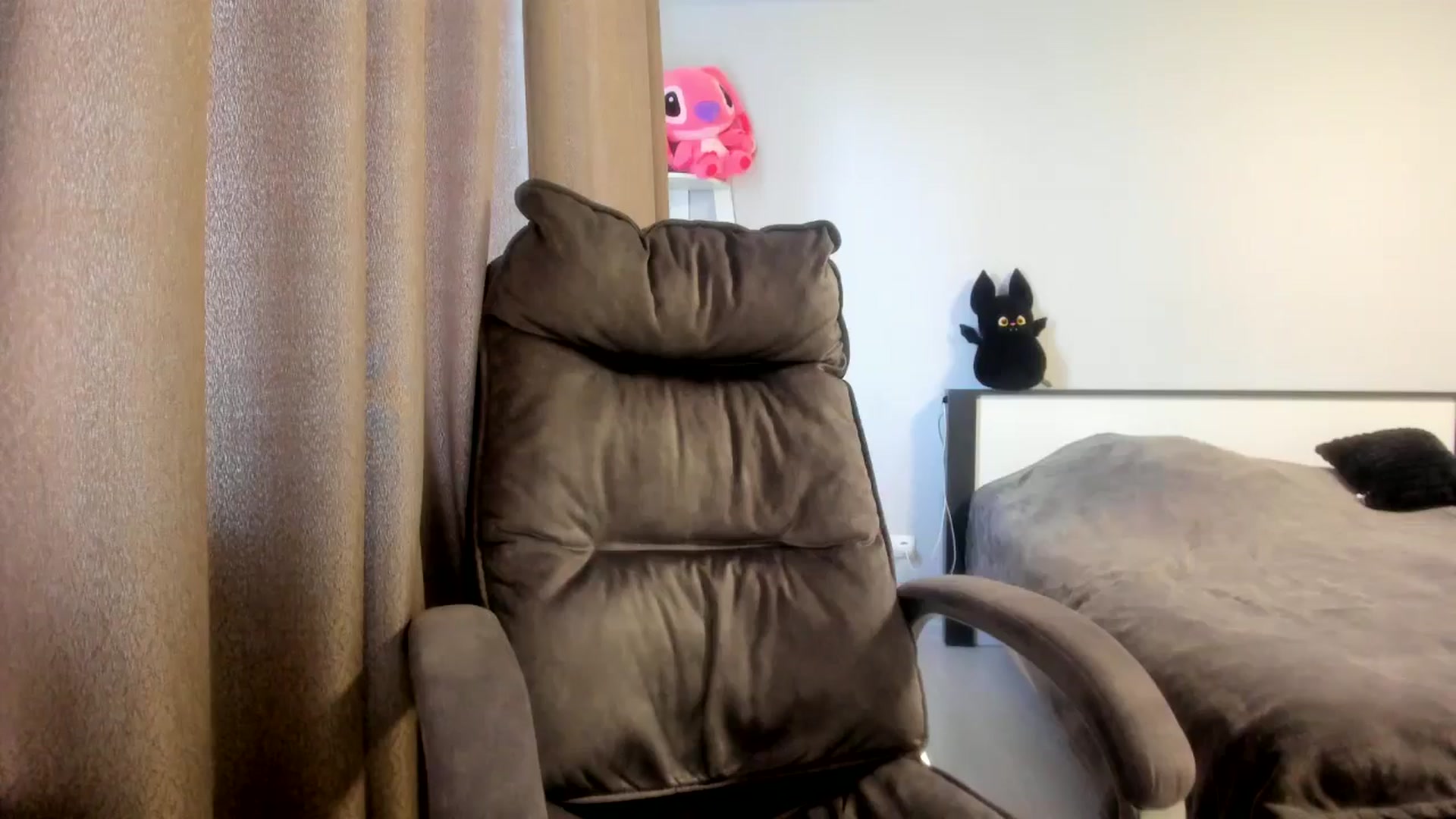 Gallery image thumbnail from Iam_Sasha's myfreecams stream on, 03/13/2026, 11:32 image 2 of 20