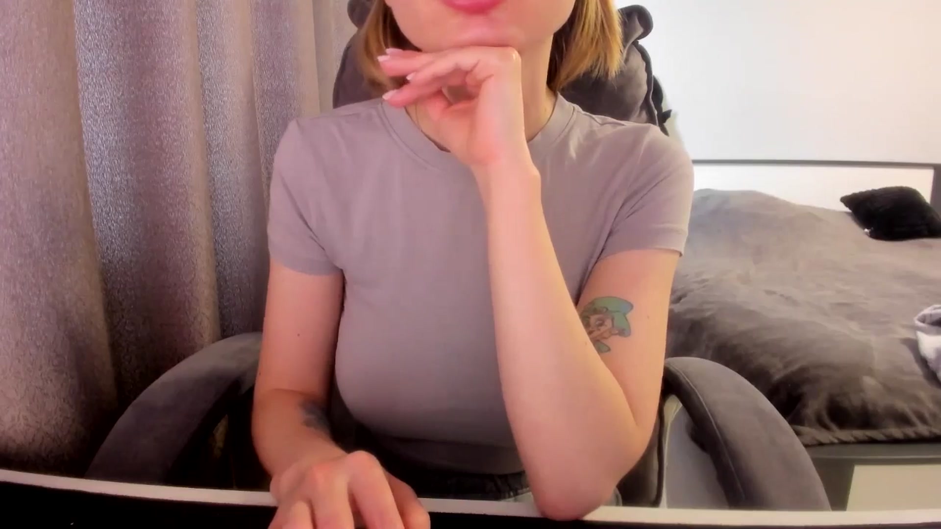 Gallery image thumbnail from Iam_Sasha's myfreecams stream on, 03/13/2026, 13:36 image 4 of 20