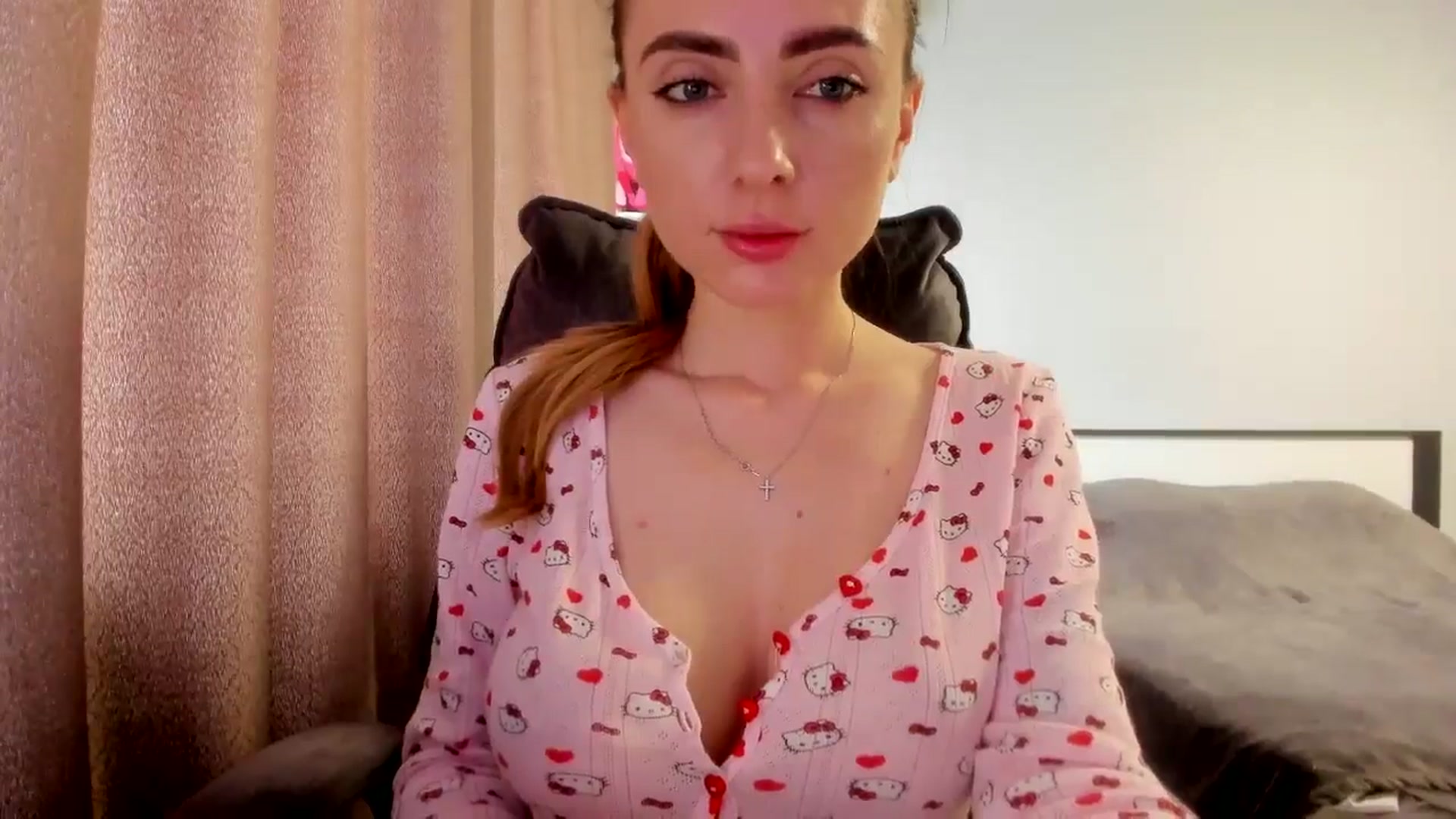 Gallery image thumbnail from Iam_Sasha's myfreecams stream on, 03/17/2026, 10:39 image 13 of 20