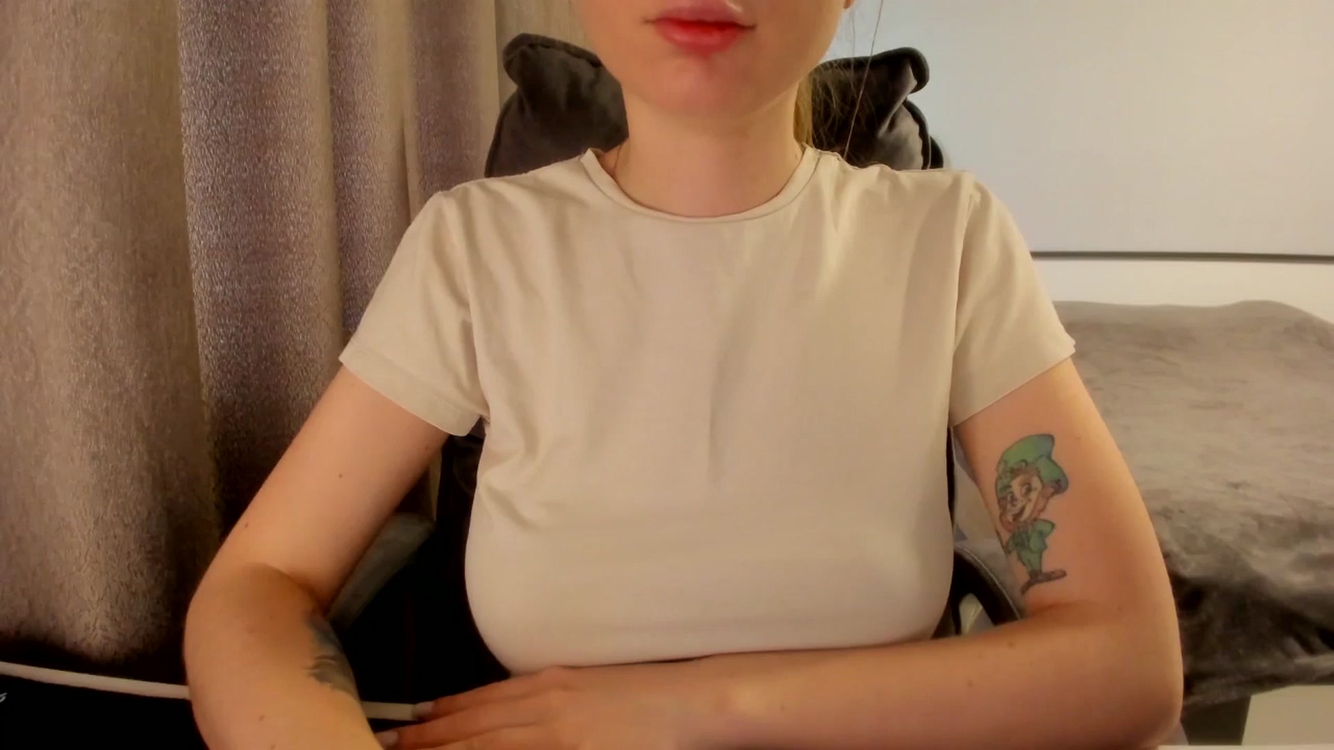 Gallery image thumbnail from Iam_Sasha's myfreecams stream on, 03/18/2026, 09:47 image 13 of 20