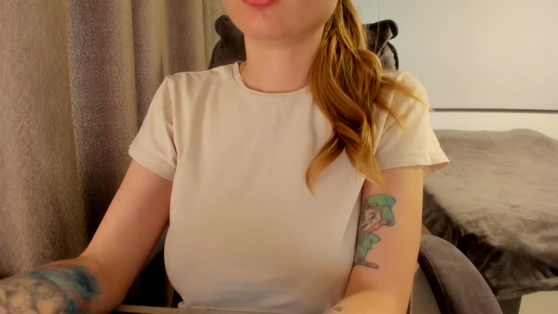 Gallery image thumbnail from Iam_Sasha's myfreecams stream on, 03/18/2026, 09:47 image 16 of 20