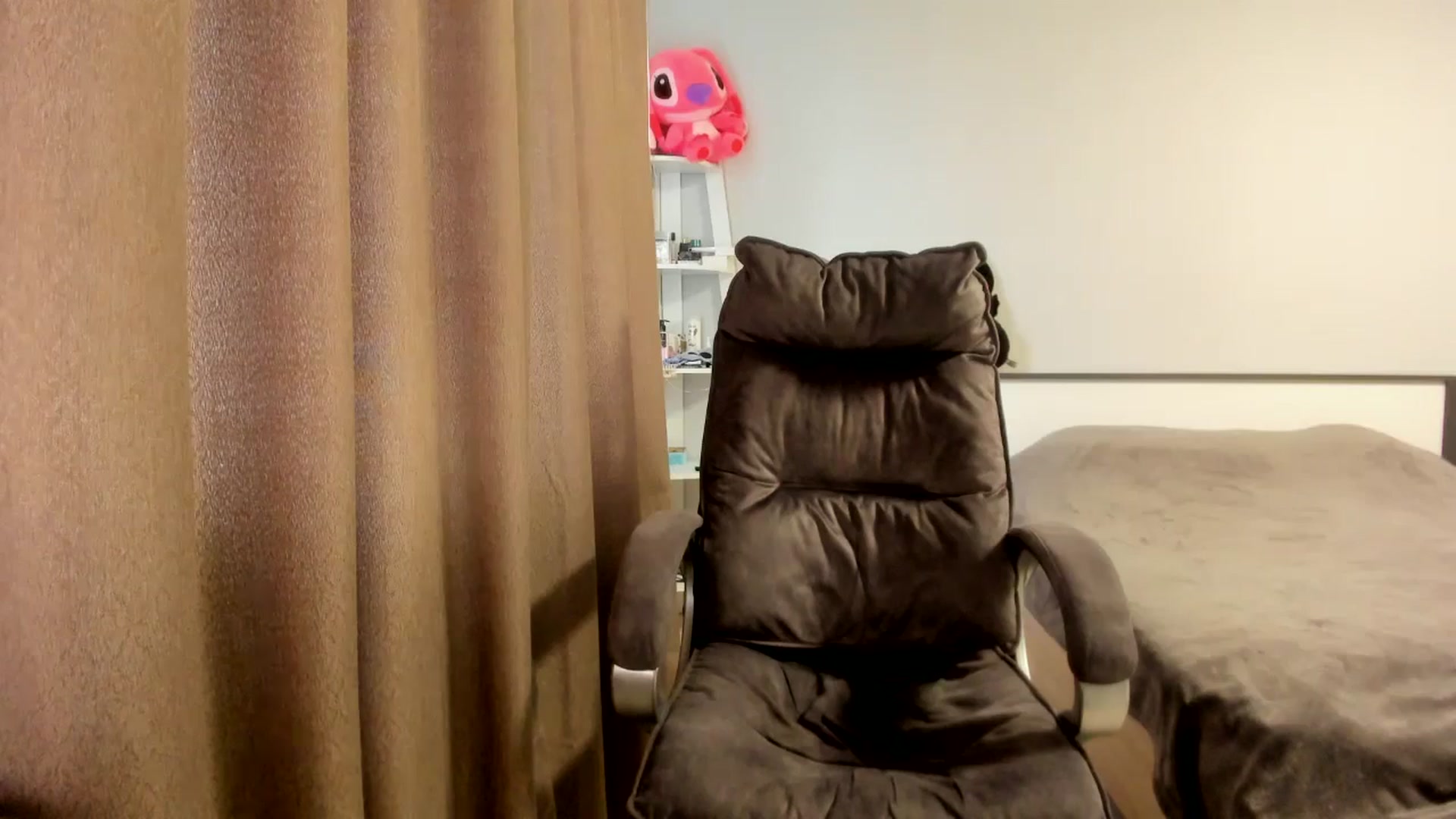 Gallery image thumbnail from Iam_Sasha's myfreecams stream on, 03/18/2026, 09:47 image 7 of 20