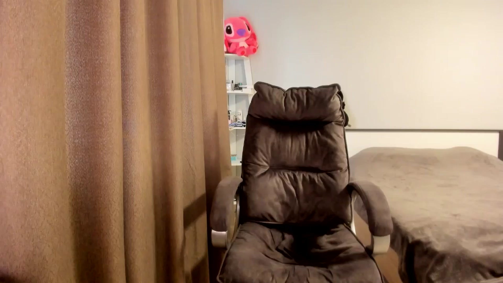 Gallery image thumbnail from Iam_Sasha's myfreecams stream on, 03/18/2026, 09:47 image 5 of 20