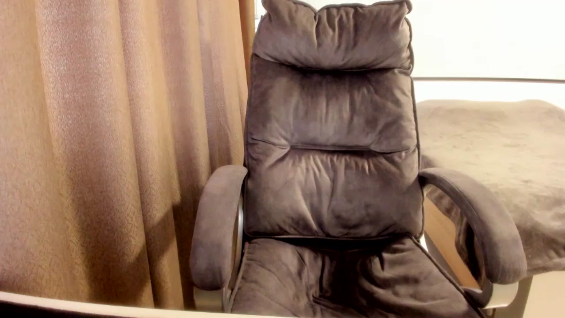 Gallery image thumbnail from Iam_Sasha's myfreecams stream on, 03/18/2026, 12:36 image 12 of 20