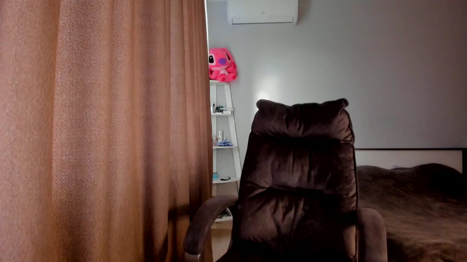 Gallery image thumbnail from Iam_Sasha's myfreecams stream on, 03/19/2026, 14:15 image 8 of 20