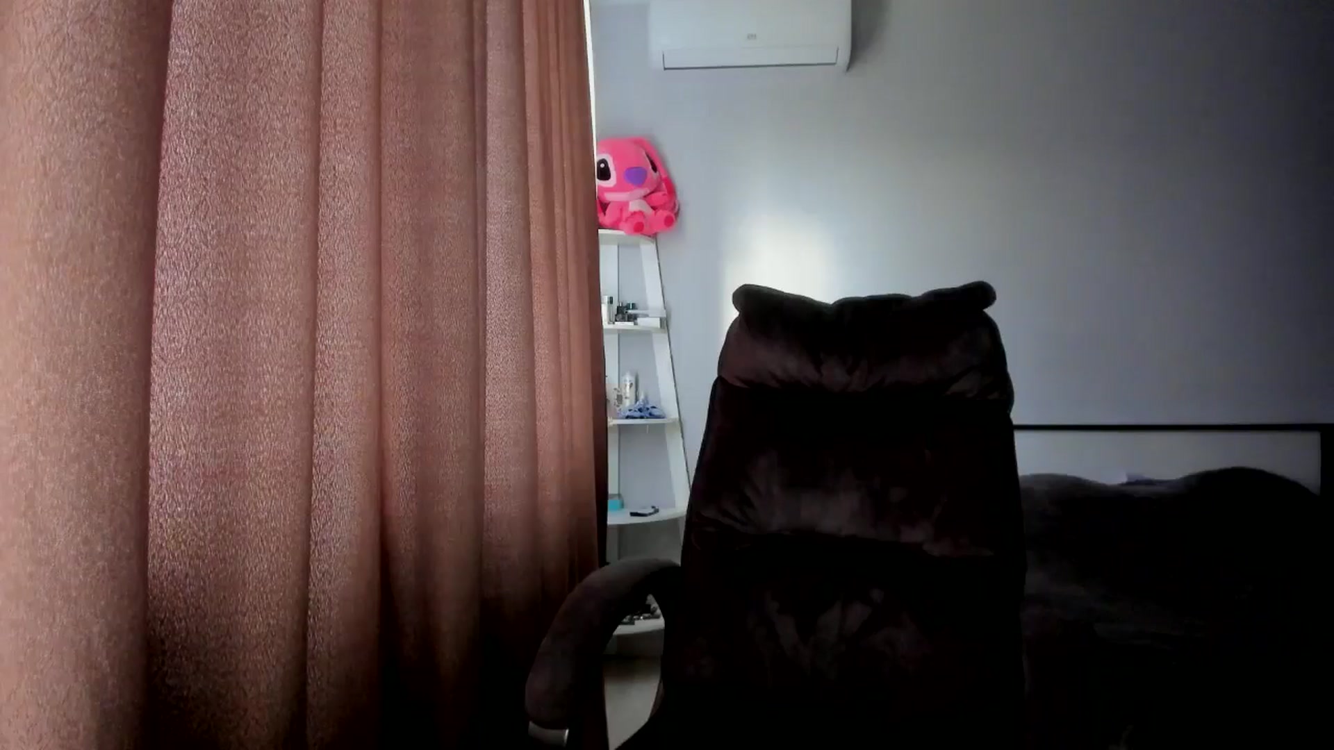 Gallery image thumbnail from Iam_Sasha's myfreecams stream on, 03/19/2026, 14:15 image 7 of 20