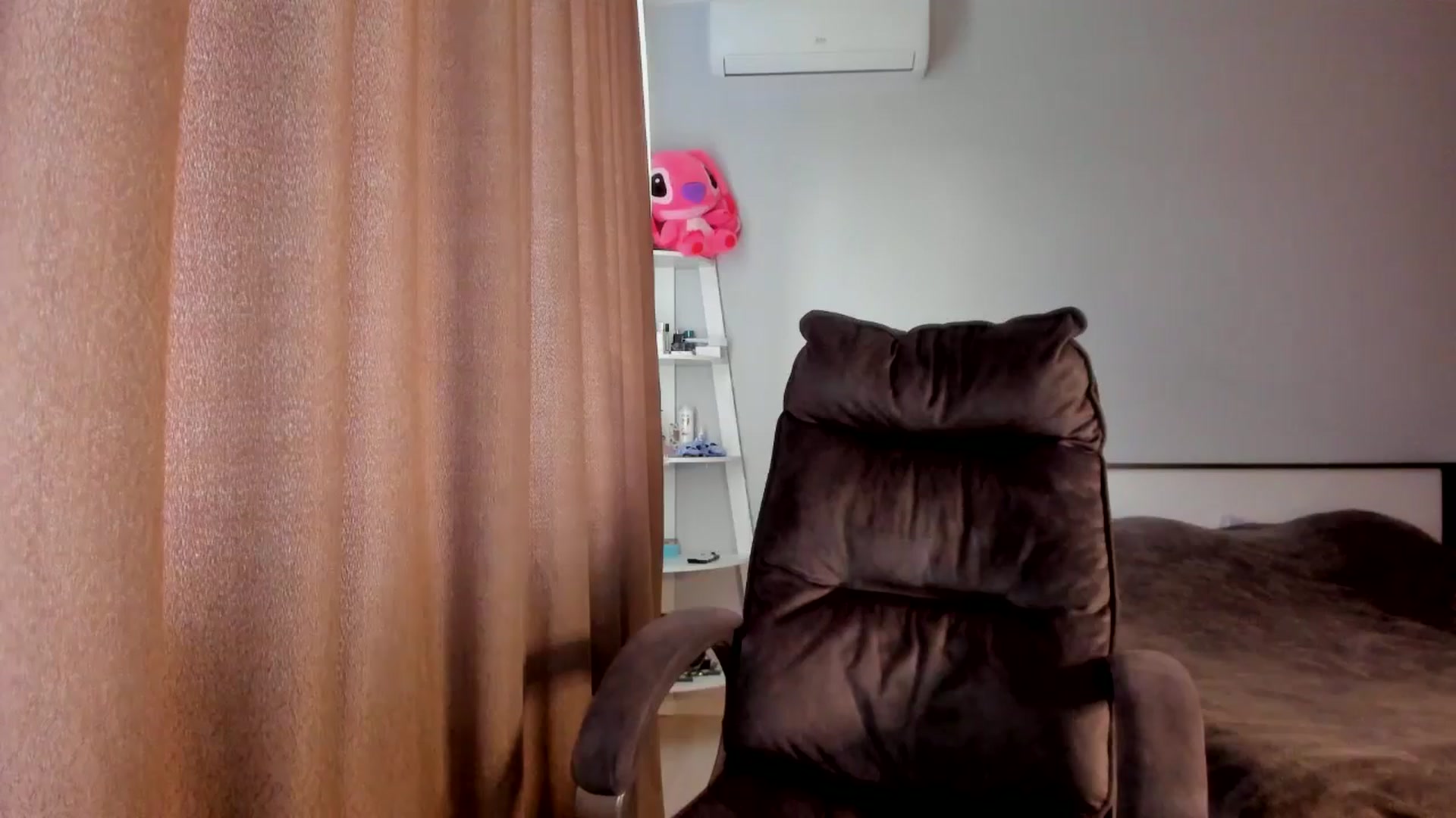 Gallery image thumbnail from Iam_Sasha's myfreecams stream on, 03/19/2026, 14:15 image 10 of 20