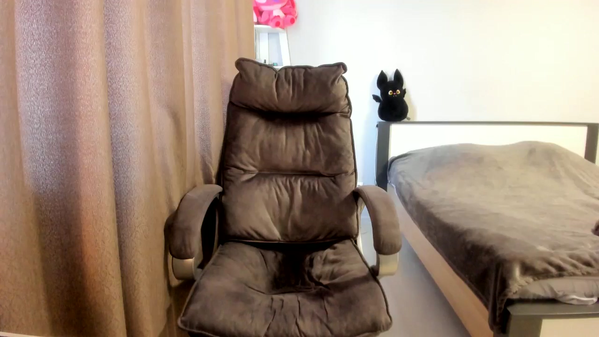Gallery image thumbnail from Iam_Sasha's myfreecams stream on, 03/20/2026, 09:56 image 13 of 20