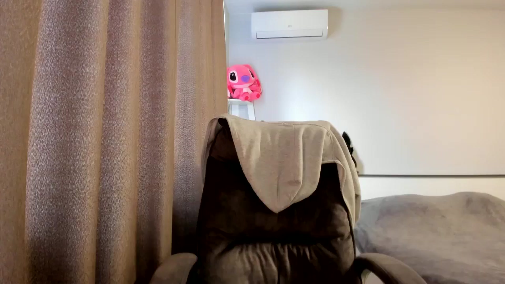 Gallery image thumbnail from Iam_Sasha's myfreecams stream on, 03/20/2026, 12:43 image 2 of 20