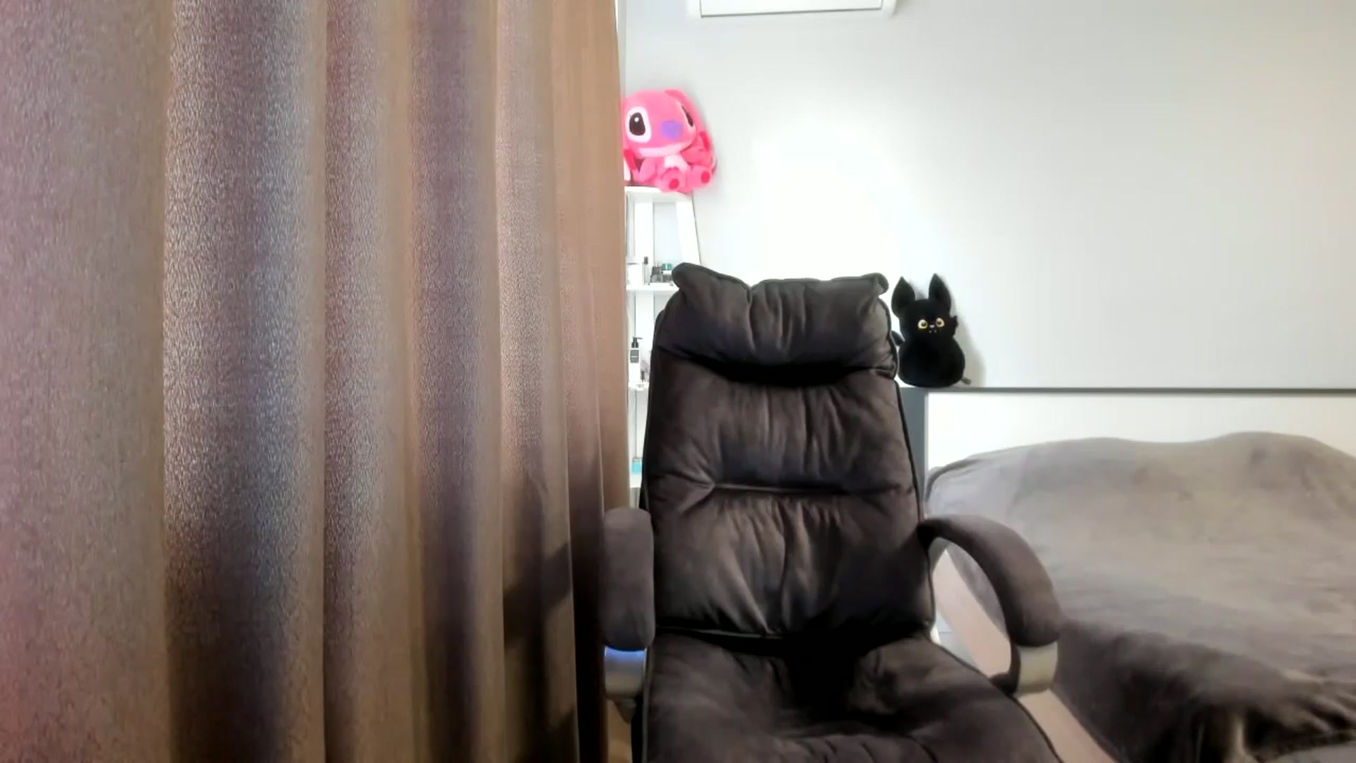 Gallery image thumbnail from Iam_Sasha's myfreecams stream on, 03/20/2026, 13:34 image 19 of 20