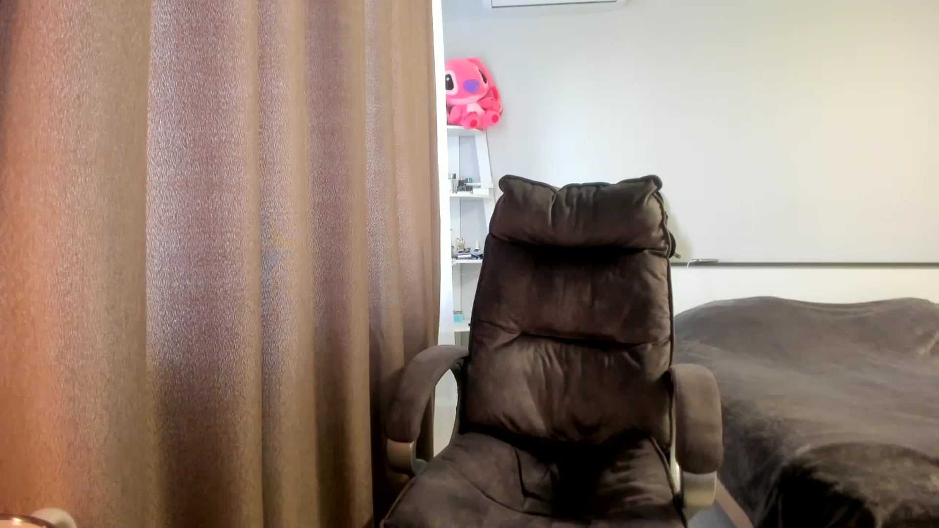 Gallery image thumbnail from Iam_Sasha's myfreecams stream on, 03/23/2026, 09:34 image 15 of 20